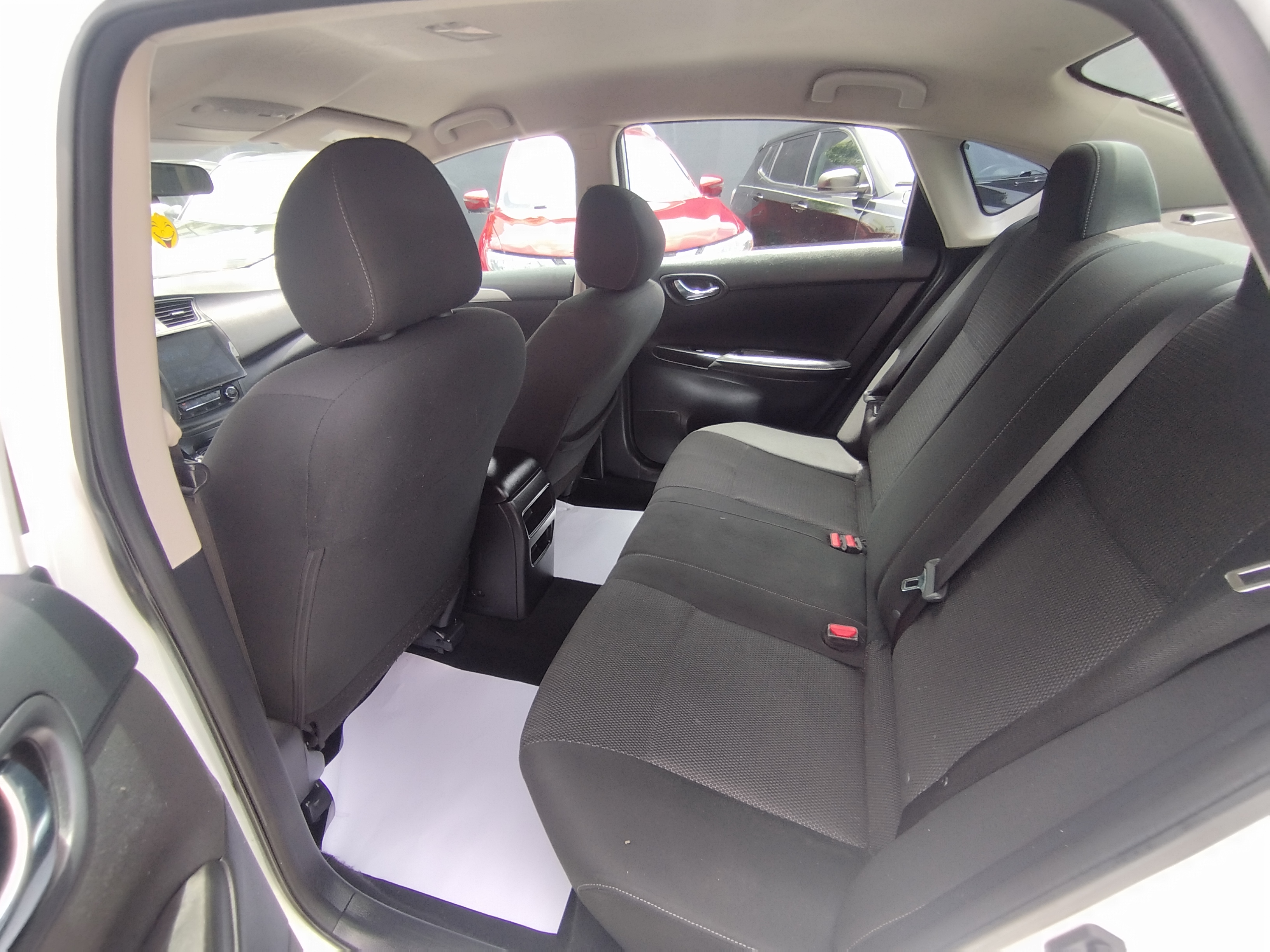 carros - 2019 Nissan Sentra  5