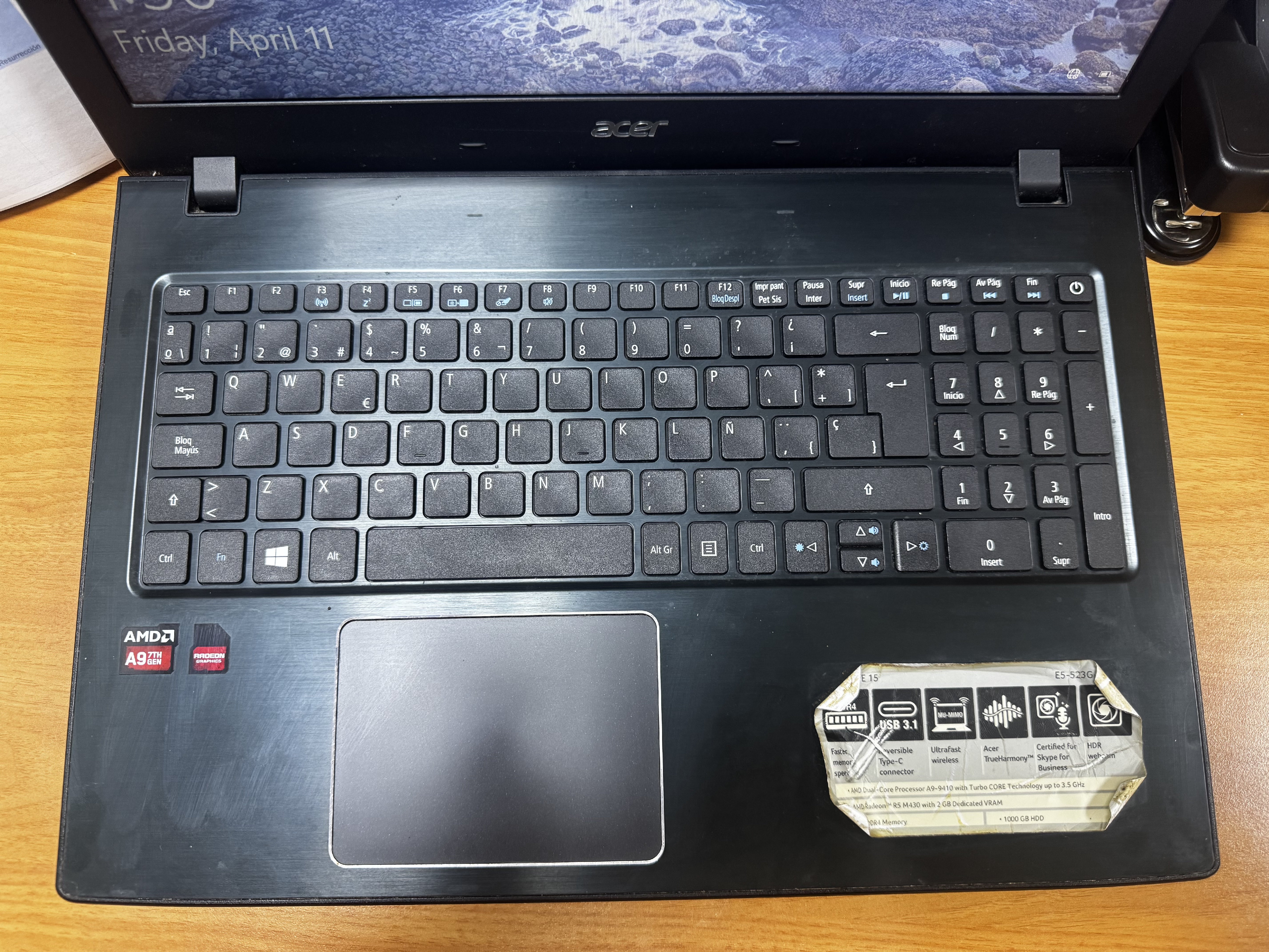computadoras y laptops - Acer Aspire E (E5-523) 15.6”  4