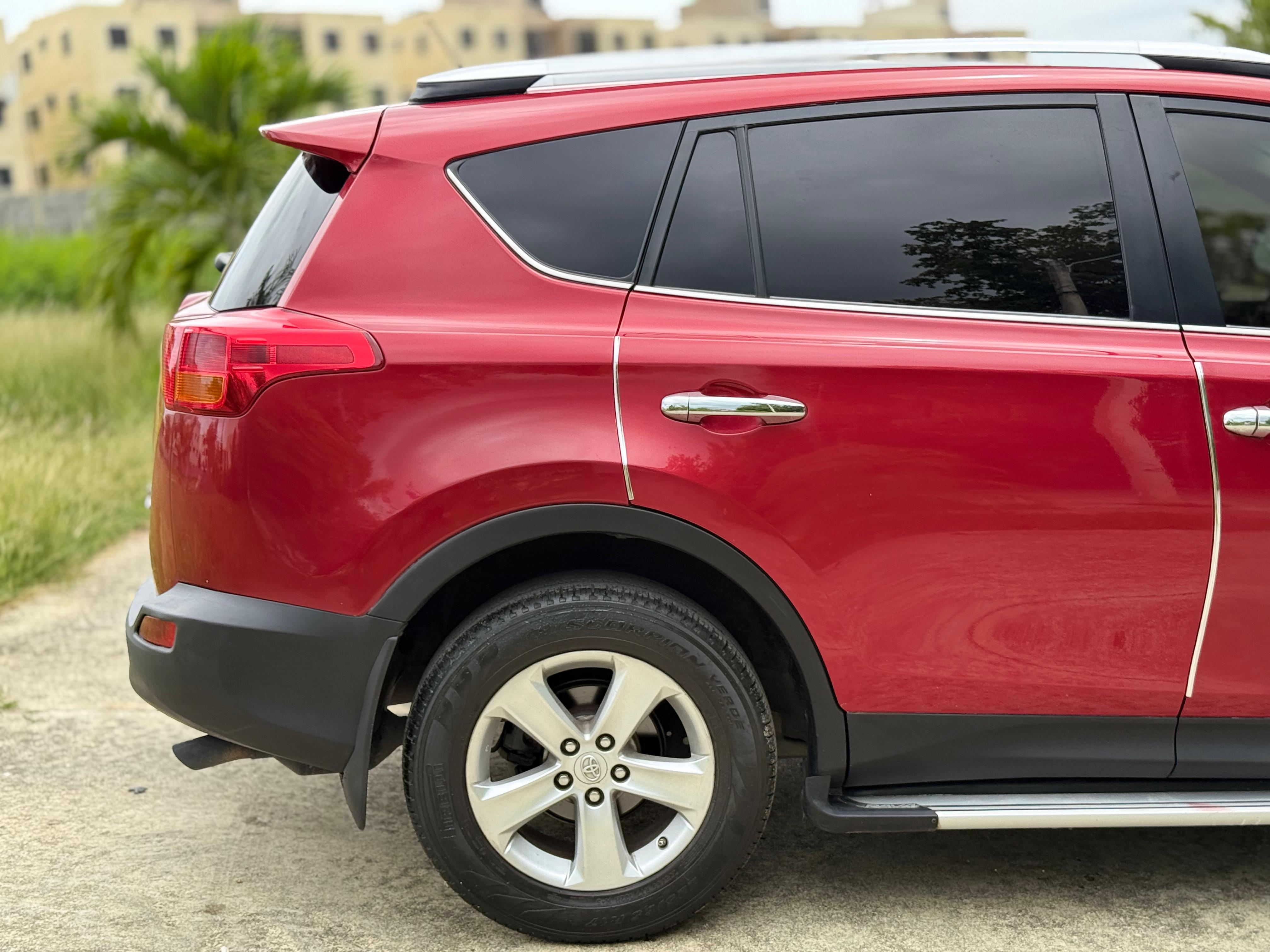 jeepetas y camionetas - Toyota rav4 2015 4
