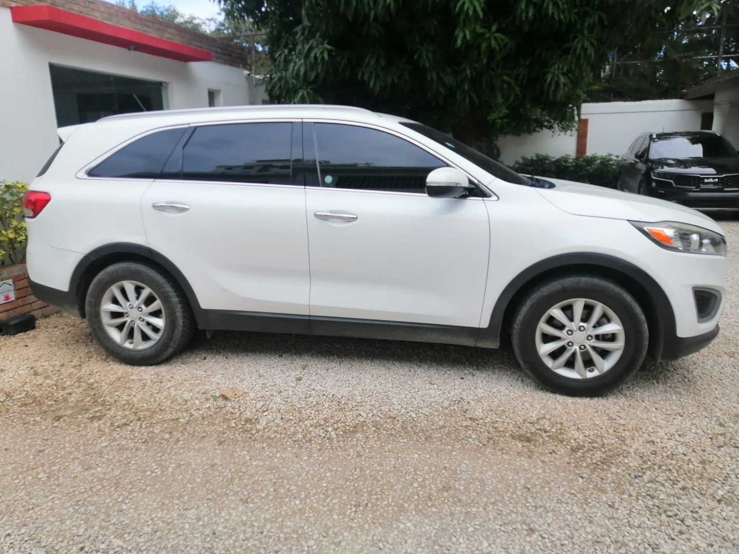 jeepetas y camionetas - KIA SORENTO LX 2017 V6 DE TRES FILAS DE ASIENTOS DE OPORTUNIDAD!! 1