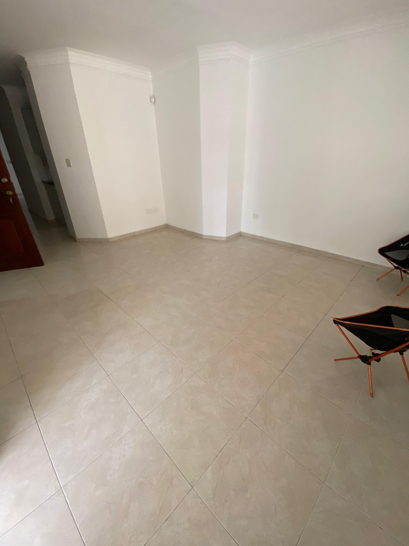 oficinas y locales comerciales - Alquilo apartamento 4H, 5B y 2P Evaristo Morales 1