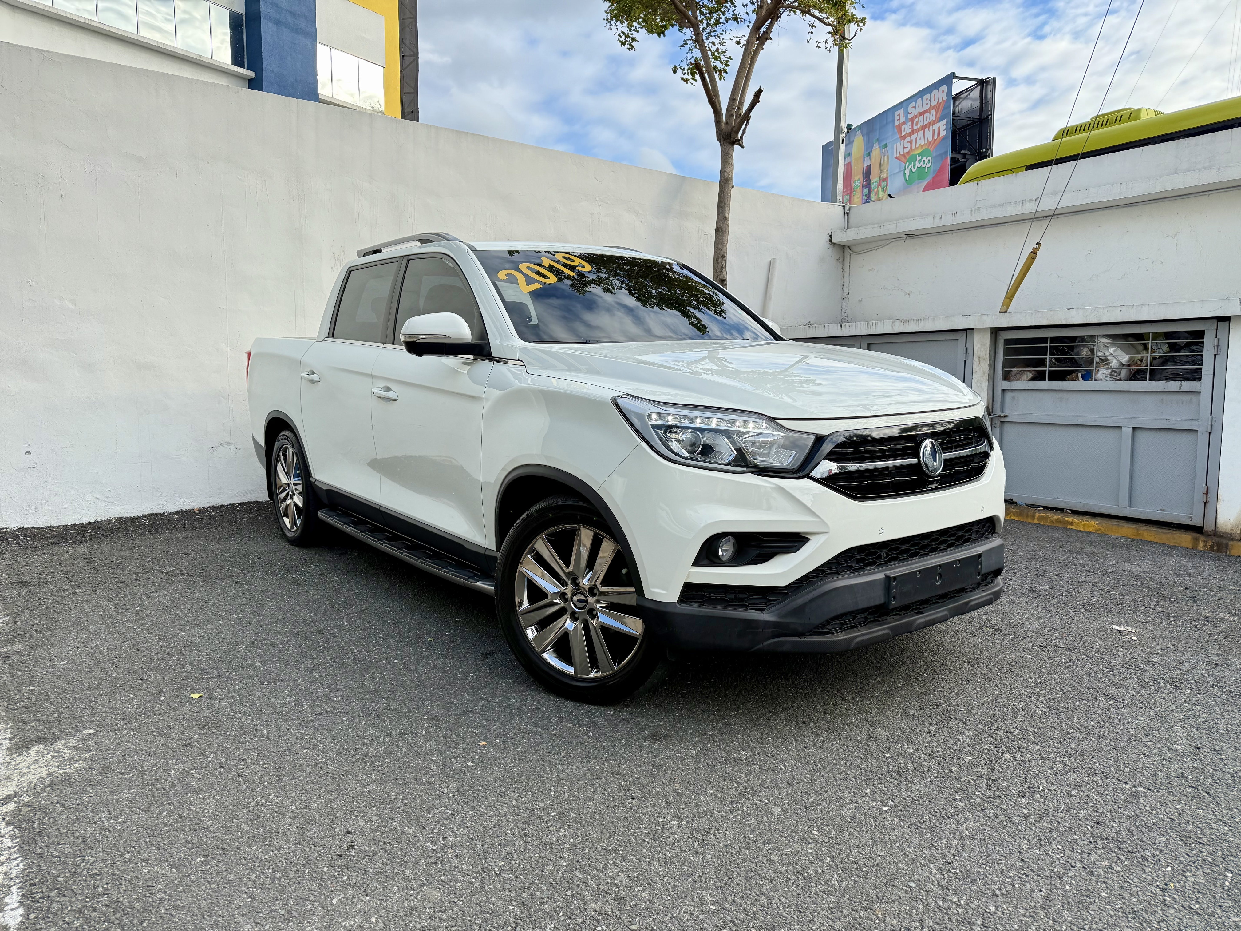 jeepetas y camionetas - KGM REXTO SPORTS (MUSSO) 2019 1