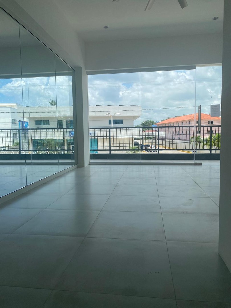 oficinas y locales comerciales - Local 30 mts2 Las Terrenas frente a Banco Popular 6
