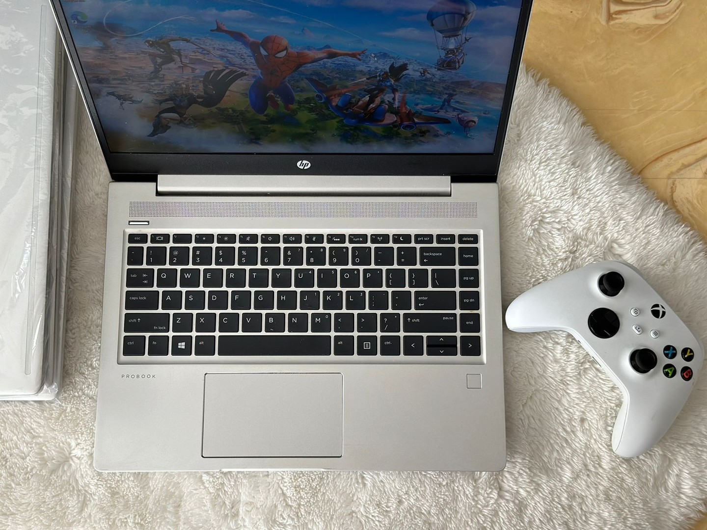 computadoras y laptops - Laptop Hp Probook G7, RYZEN 5, i5 10ma, 8gb Ram, 256 SSD 1