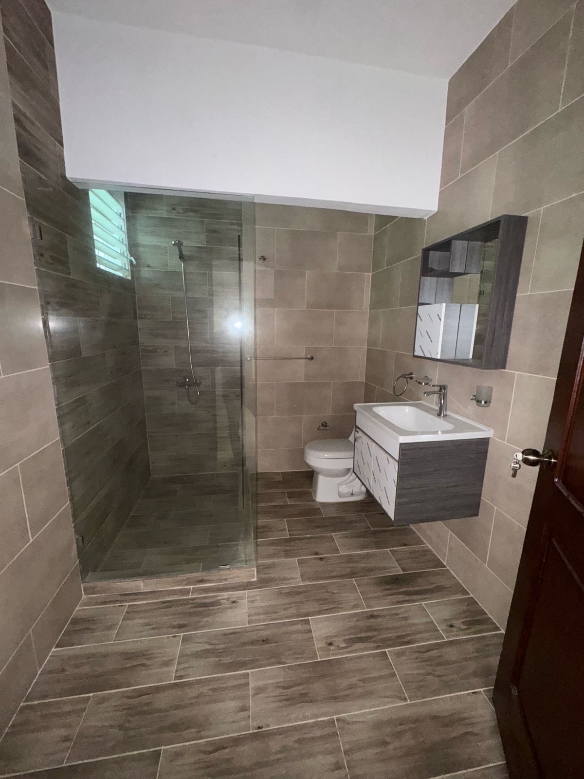 casas - venta de casa en invivienda zona oriental santo Domingo este  5