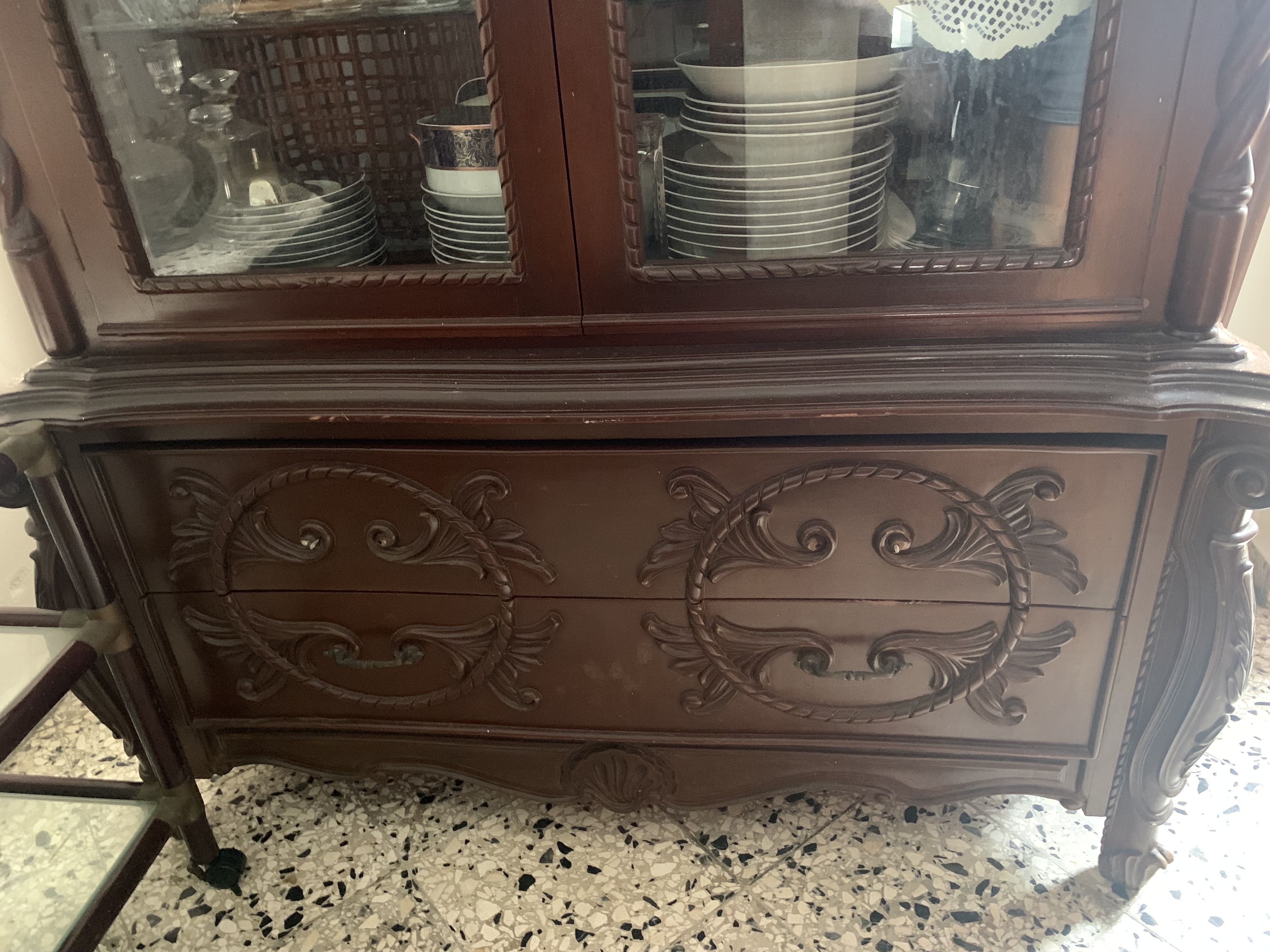 muebles y colchones - Vitrina 2