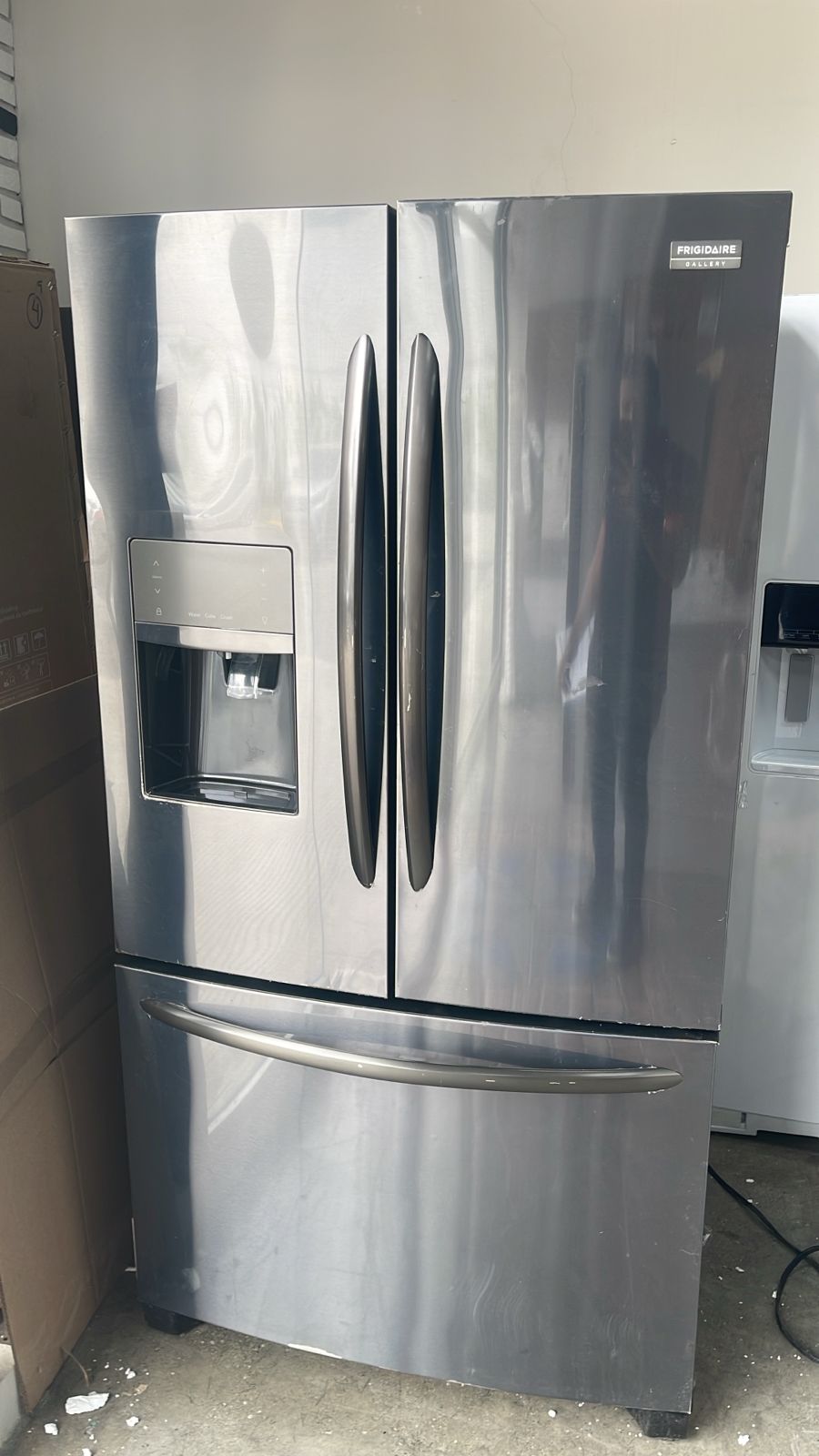 electrodomesticos - Frigidaire con dispensado,Nevera Usada como nueva 