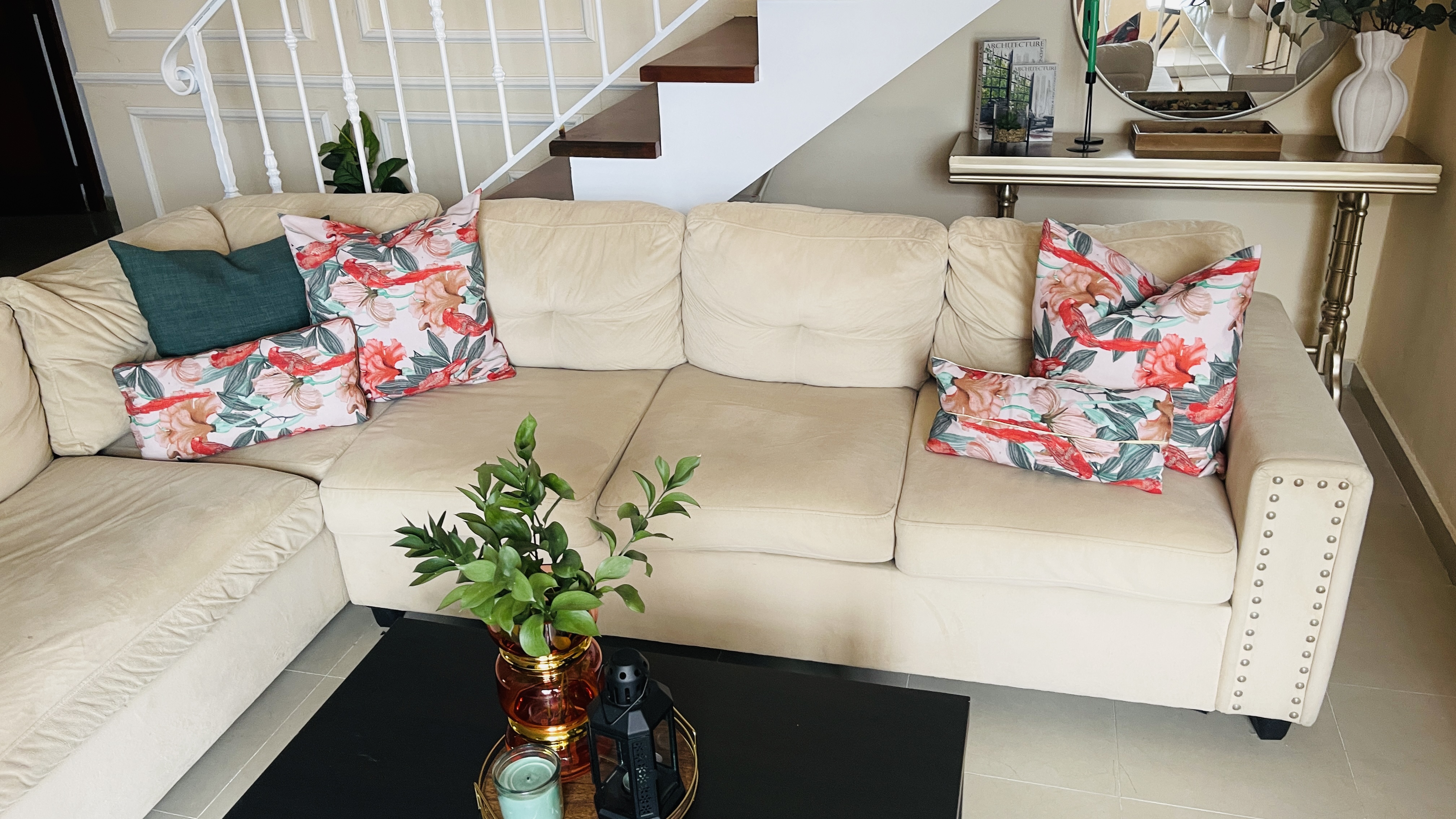 muebles y colchones - Mueble L -Grande. Beige . Gamuza americana  1