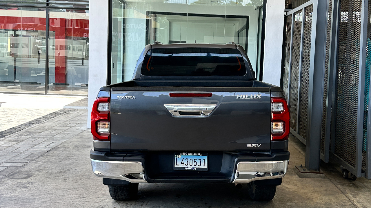 jeepetas y camionetas - Toyota Hilux 2022 2
