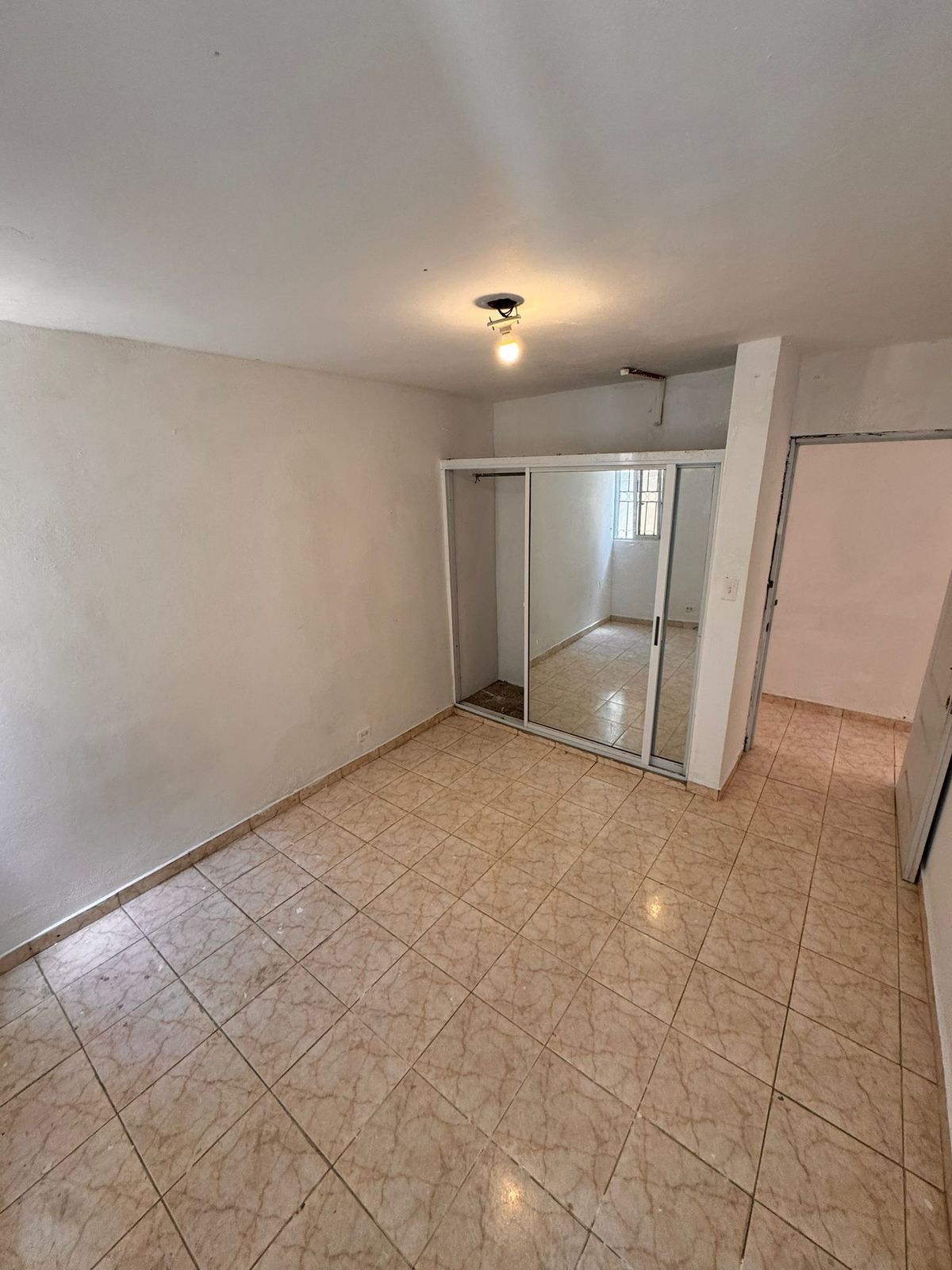 casas - en san Isidro se renta una casa primer nivel 3