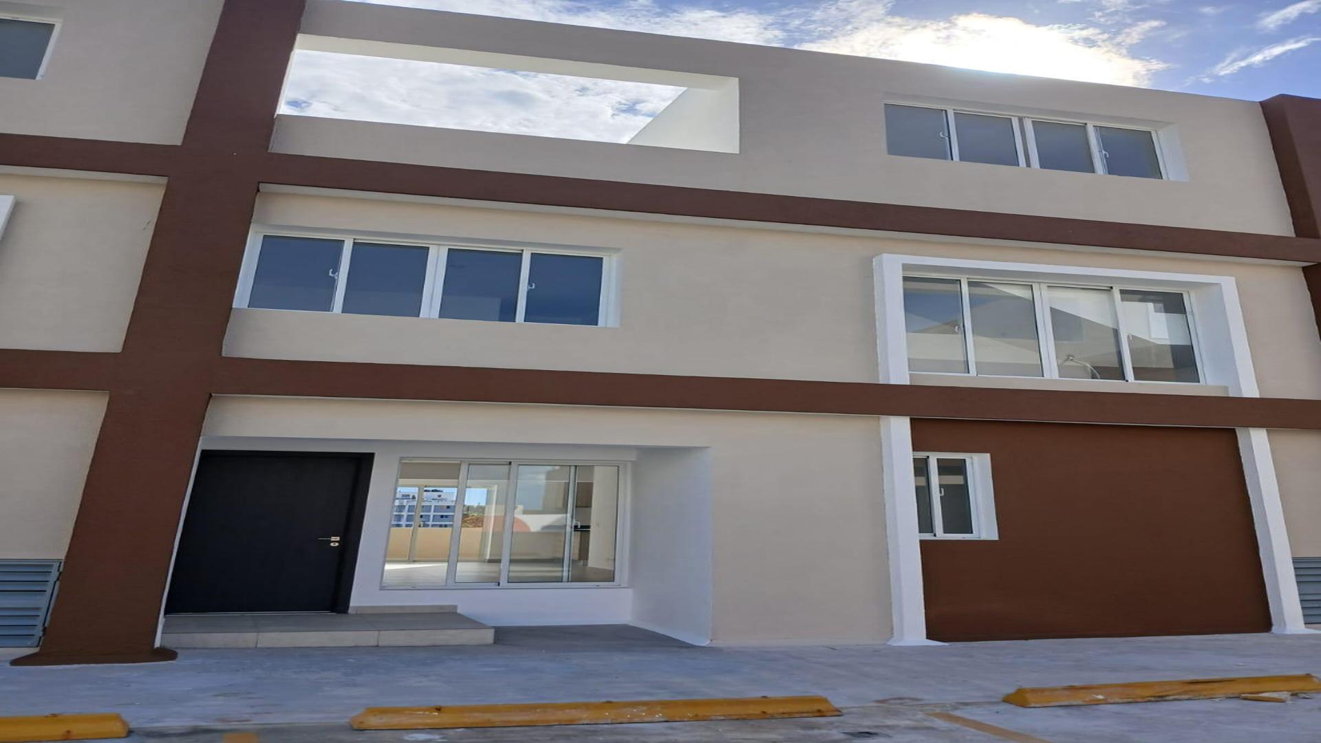 otros inmuebles - VENDO Townhouse en el 7 1/2 de La Independencia
