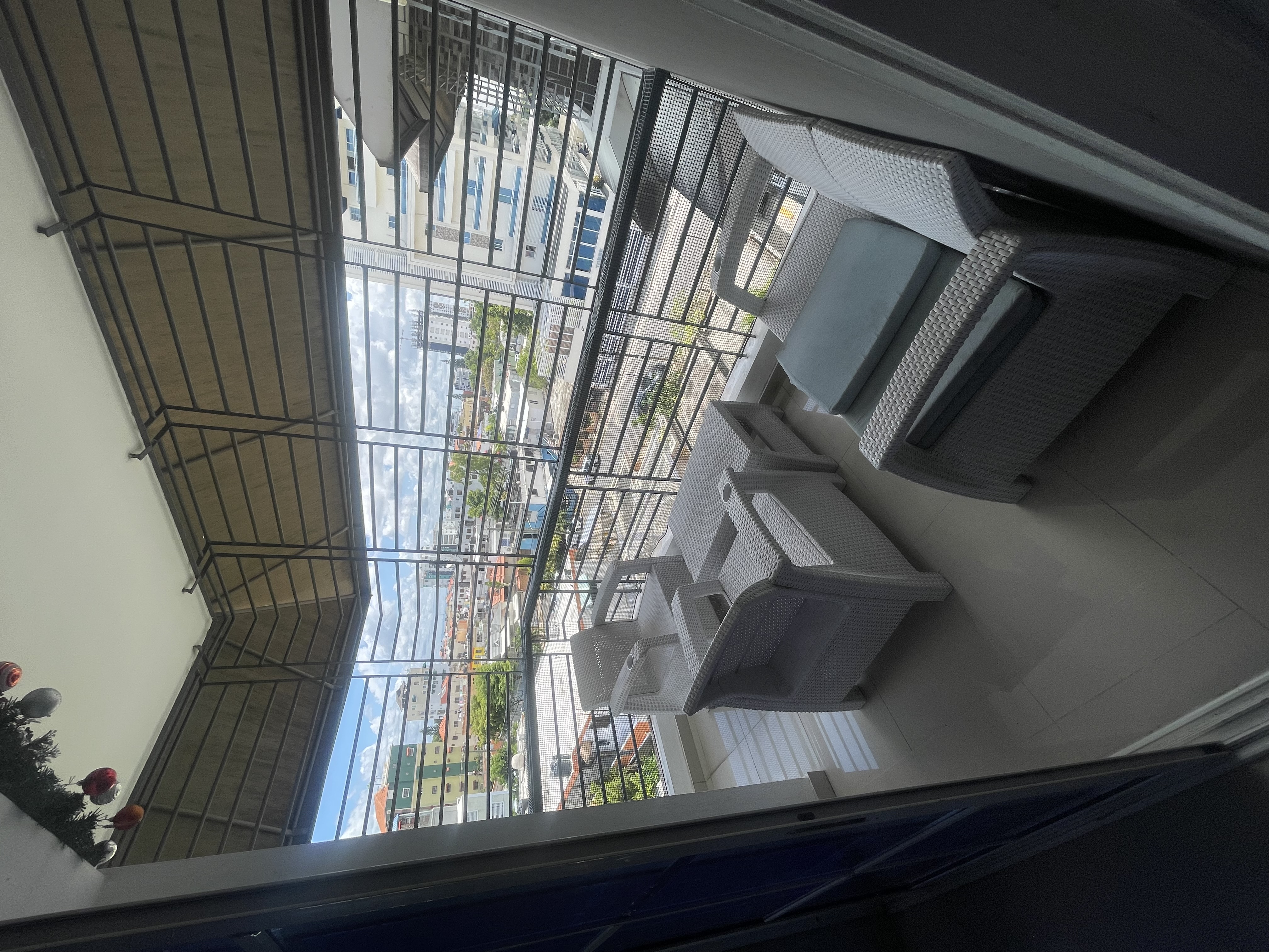 apartamentos - Vendo amplio cuarto piso en Alma Rosa primera  2