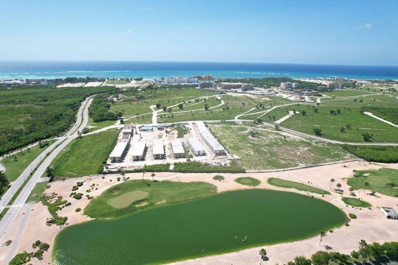casas vacacionales y villas - Villas en Cap Cana a 7 Minutos de Playa Juanillo 5