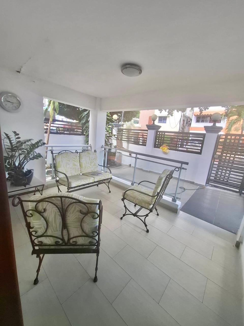 casas - Vendo casa independencia dos niveles tres hab 3 pa 3