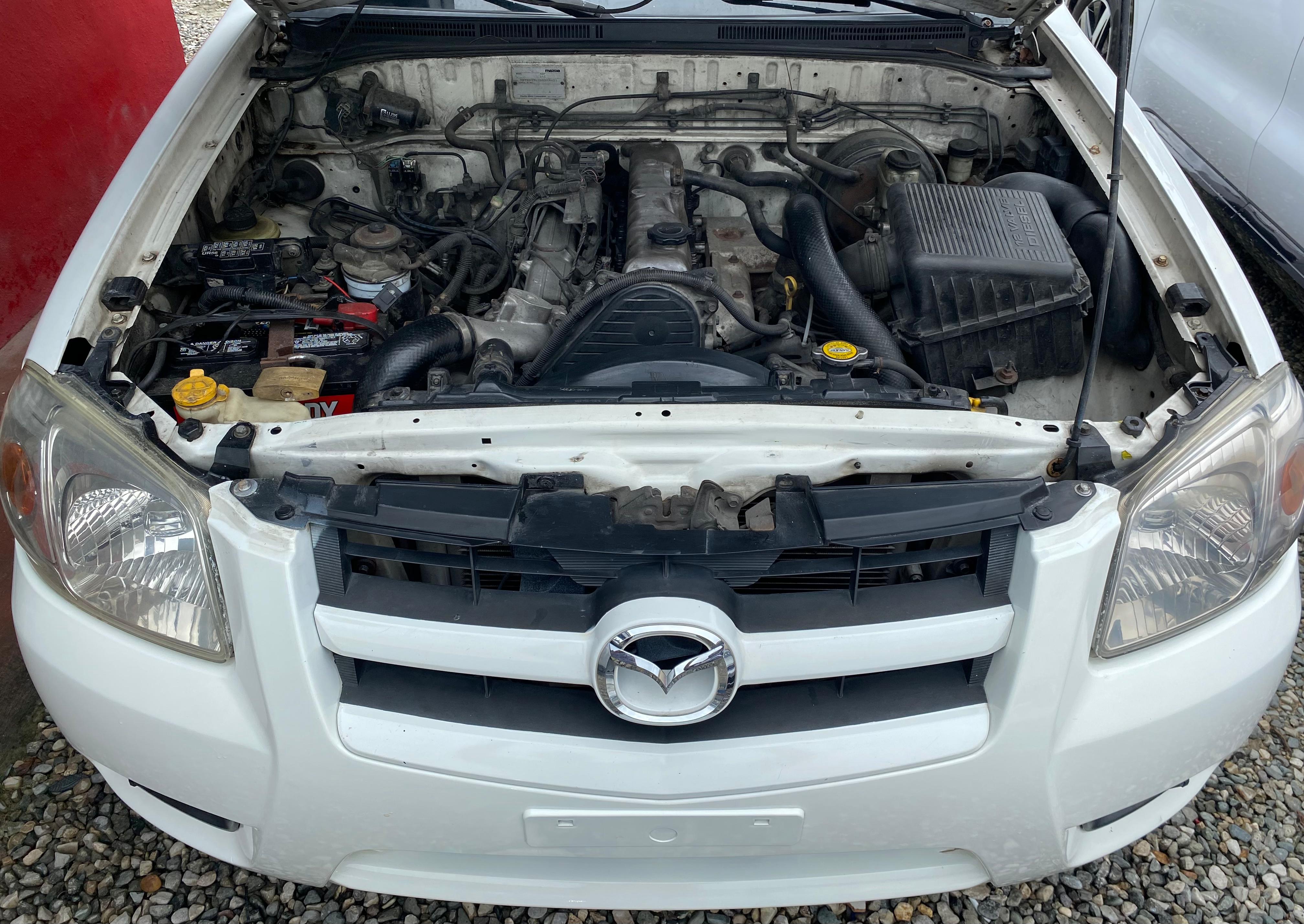 jeepetas y camionetas - MAZDA BT 50 2013 7