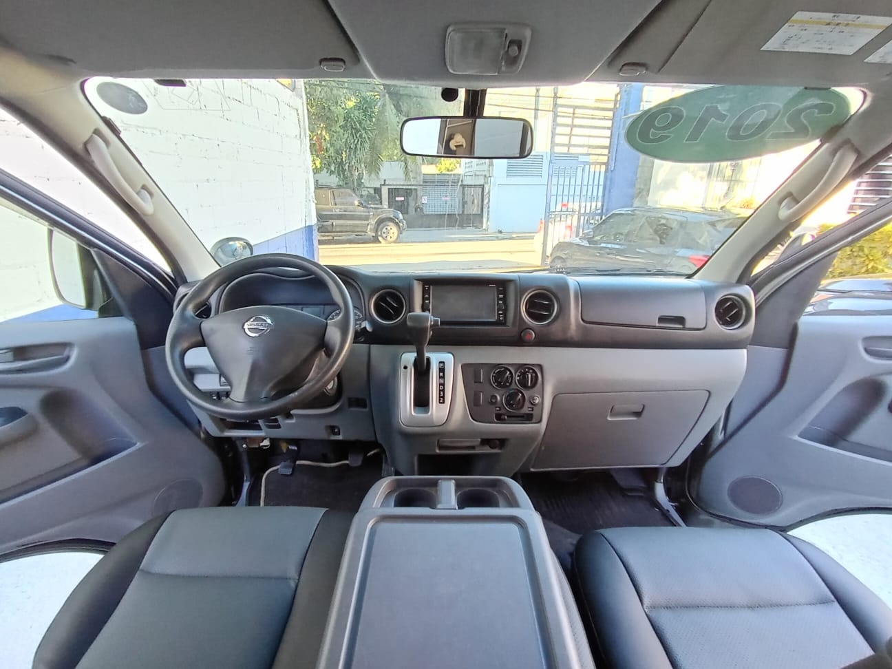 otros vehiculos - NISSAN CARAVAN NV350 7
