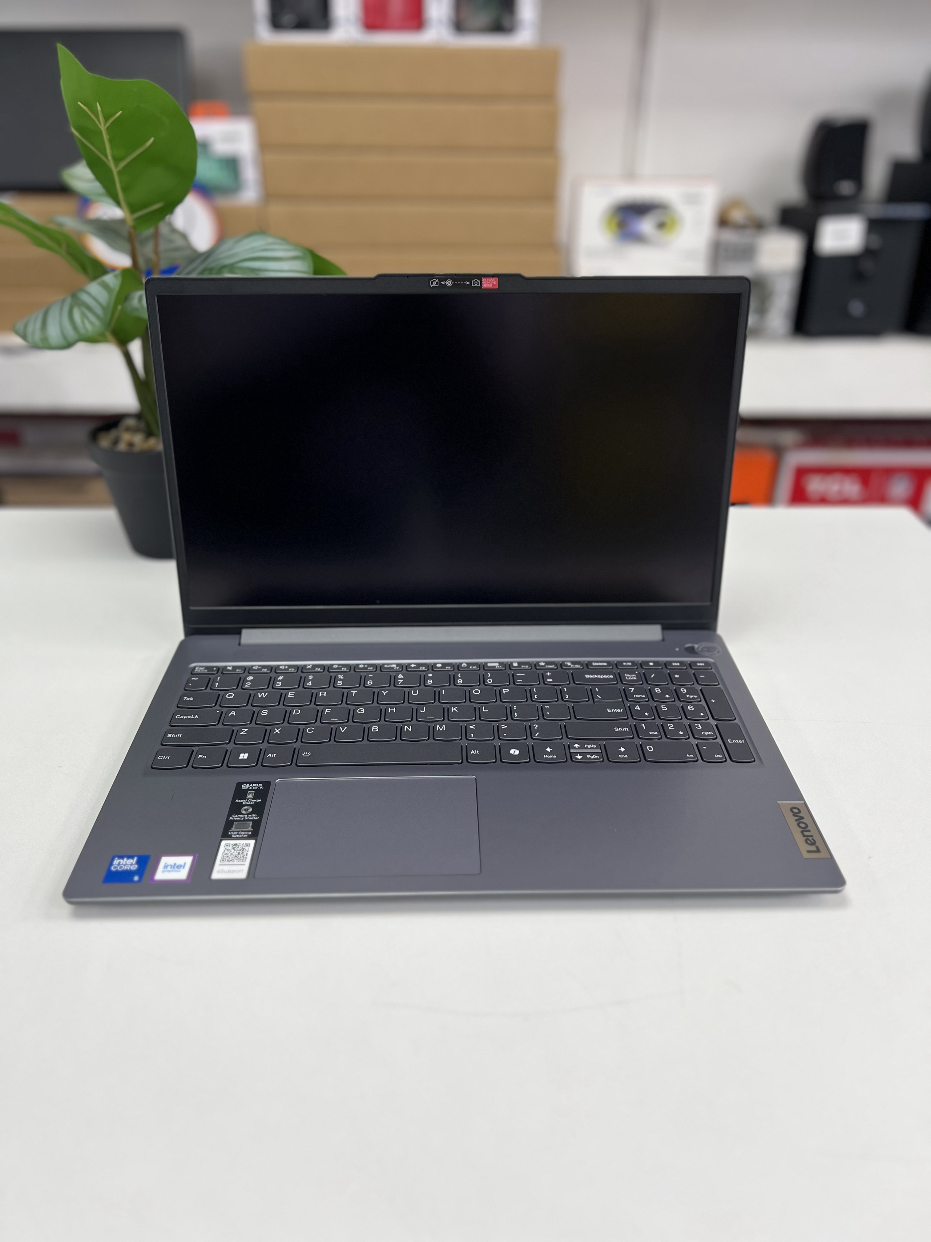 computadoras y laptops - LAPTOP LENOVO  0