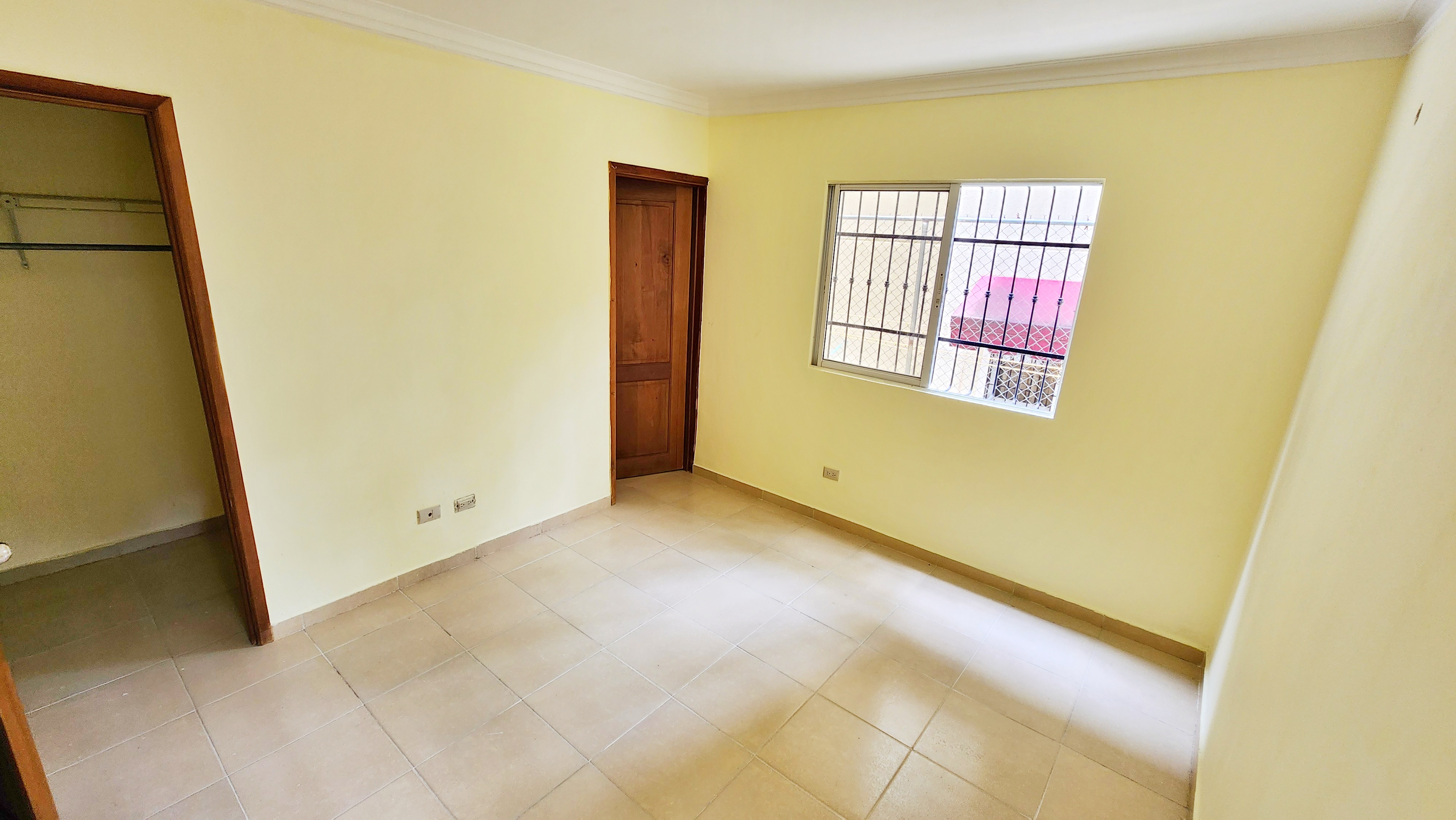 apartamentos - Apartamento 1er nivel con terraza en Ciudad Real  2