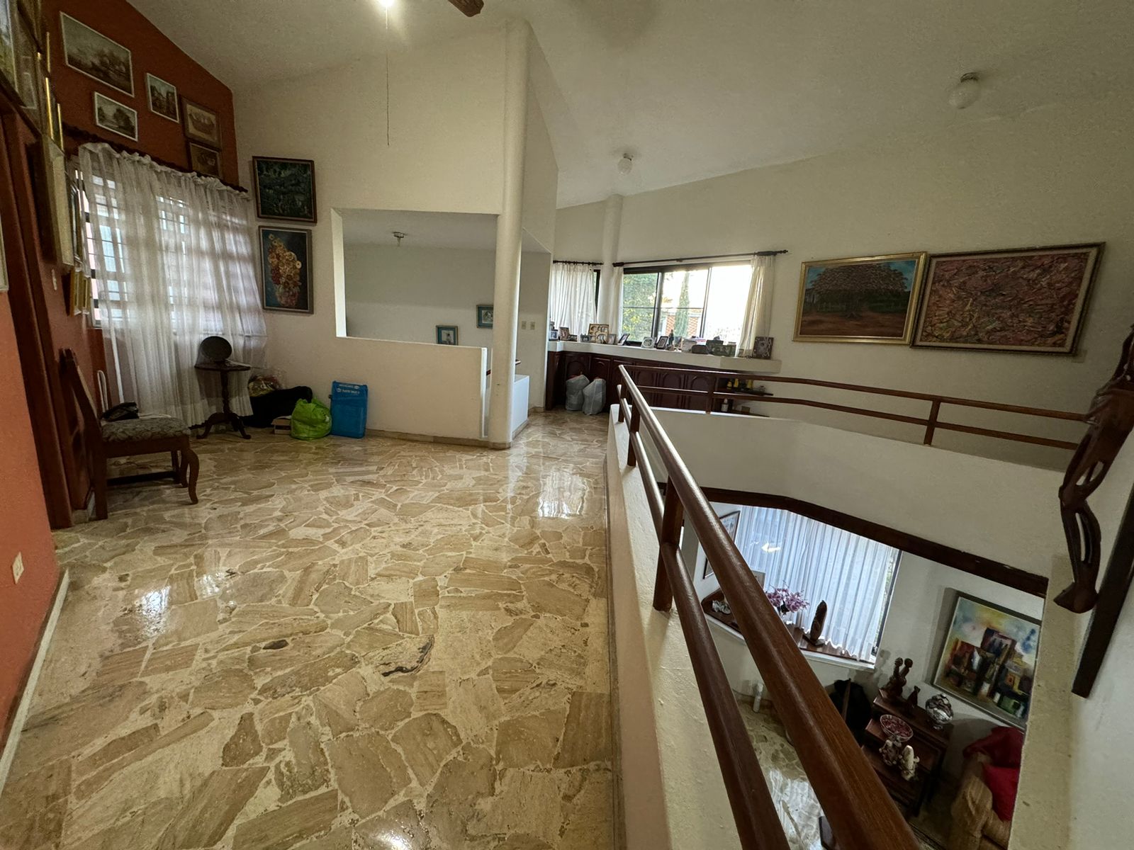 casas - Amplia casa en Arroyo Hondo II 8