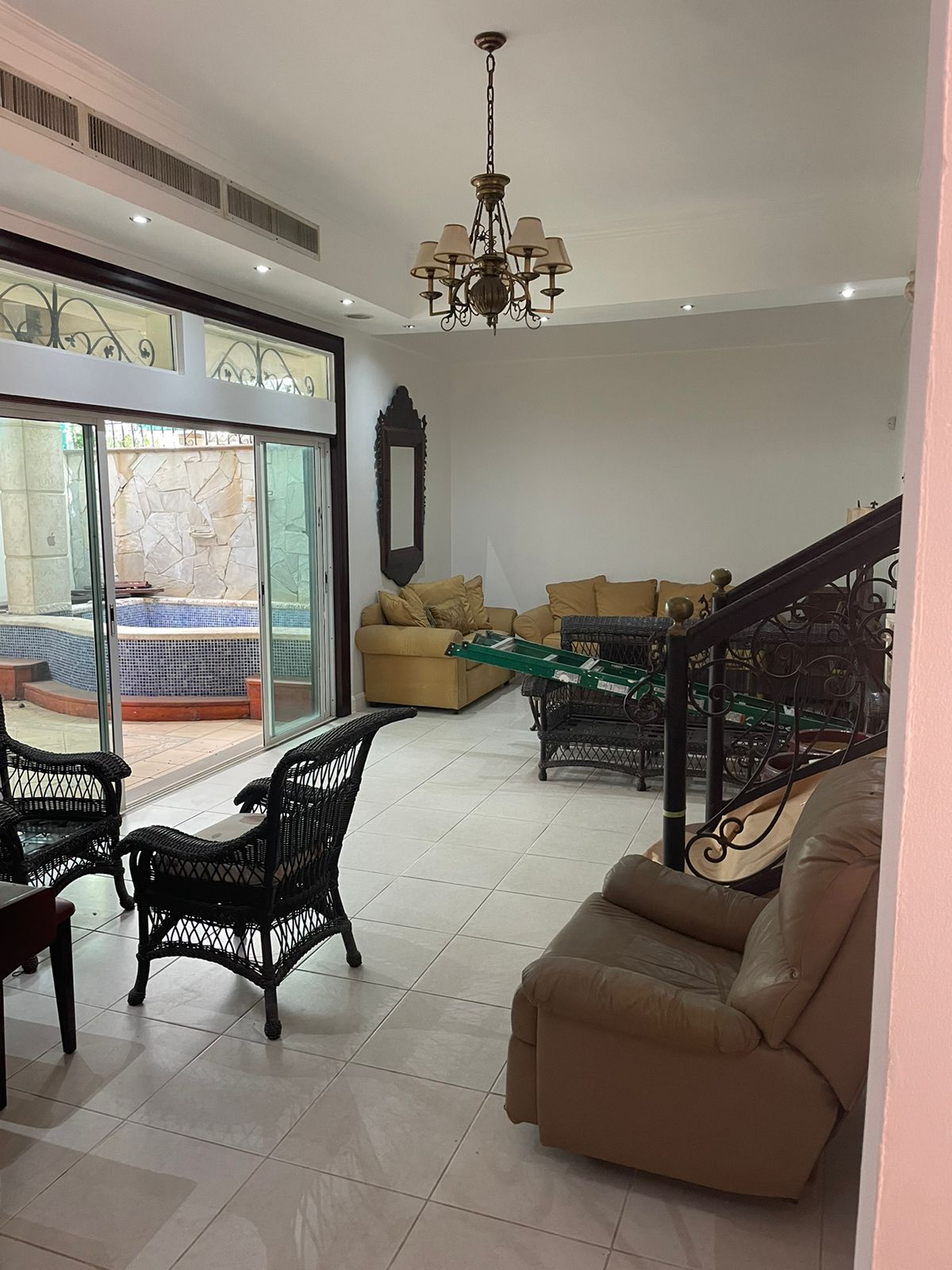 casas - Casa en Piantini para Reformar en Proyecto  5