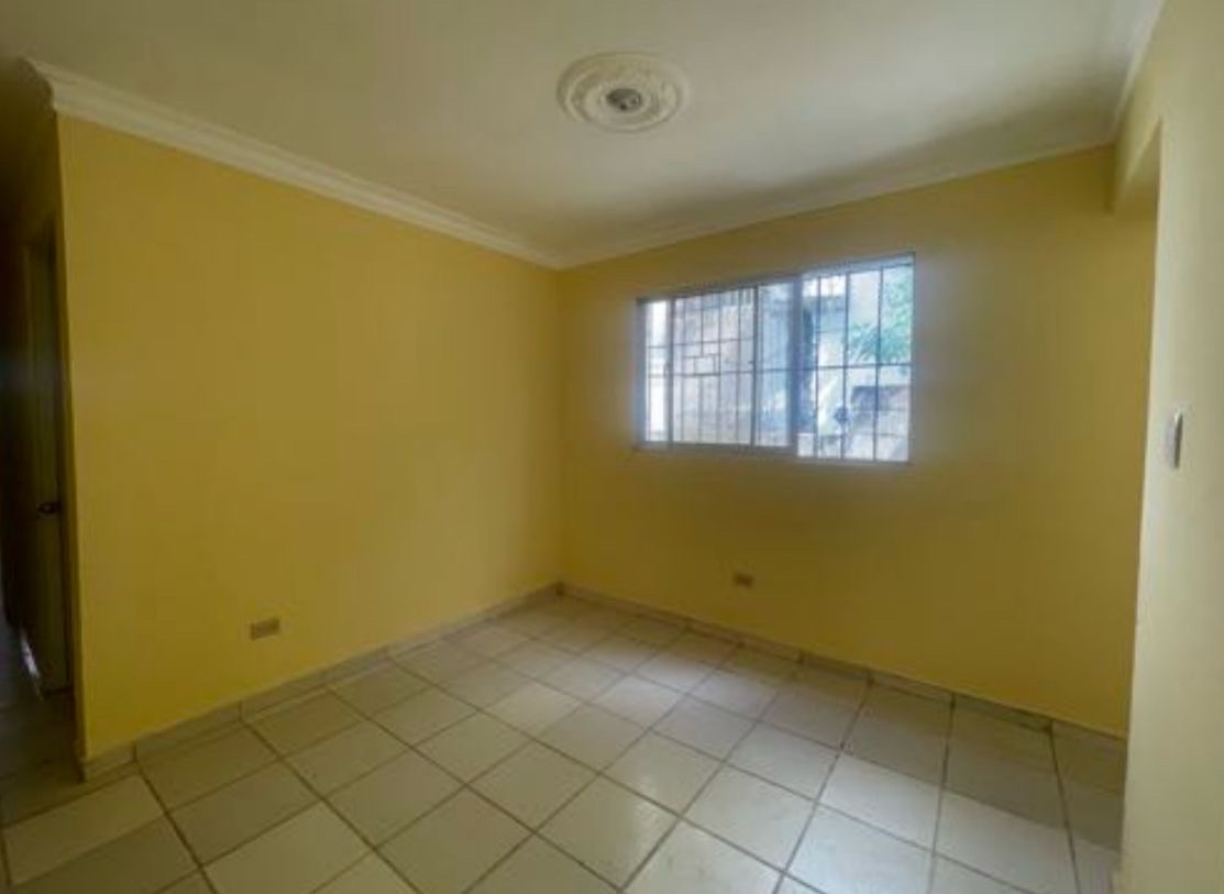 casas - Vendo casa dentro de proyecto cerrado! En la Charles de gaulle santo Domingo  7