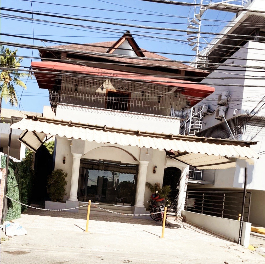 oficinas y locales comerciales - Propiedad de 2 Niveles en Venta, Jardines Metropolitanos  0