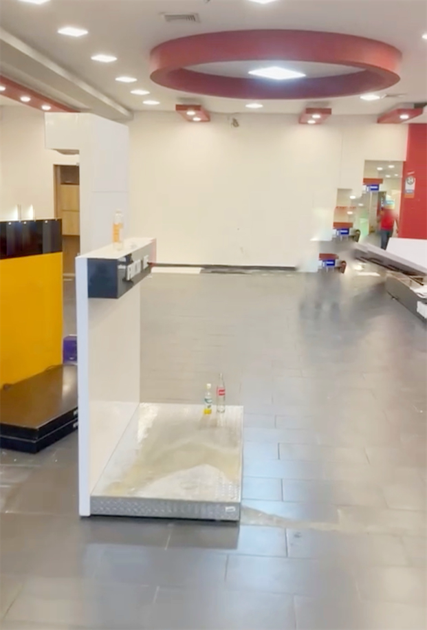 oficinas y locales comerciales - Local en Naco primer nivel  2