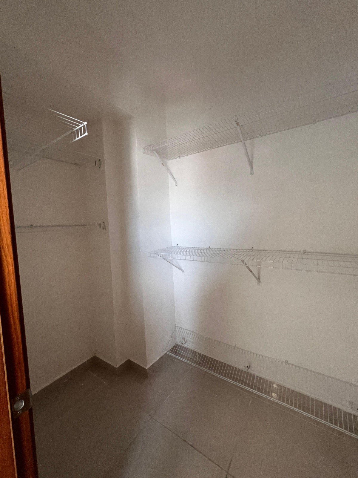 apartamentos - El Millón  Alquilamos céntrico apartamento moderno 8
