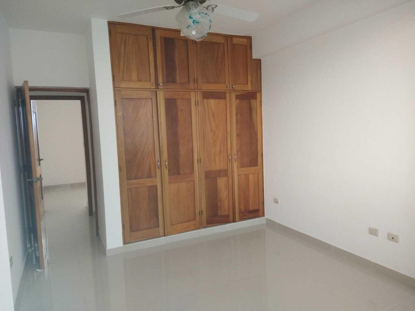 apartamentos - Apartamento con Tres Habitaciones Amplias en Villa Marina a la Venta 2