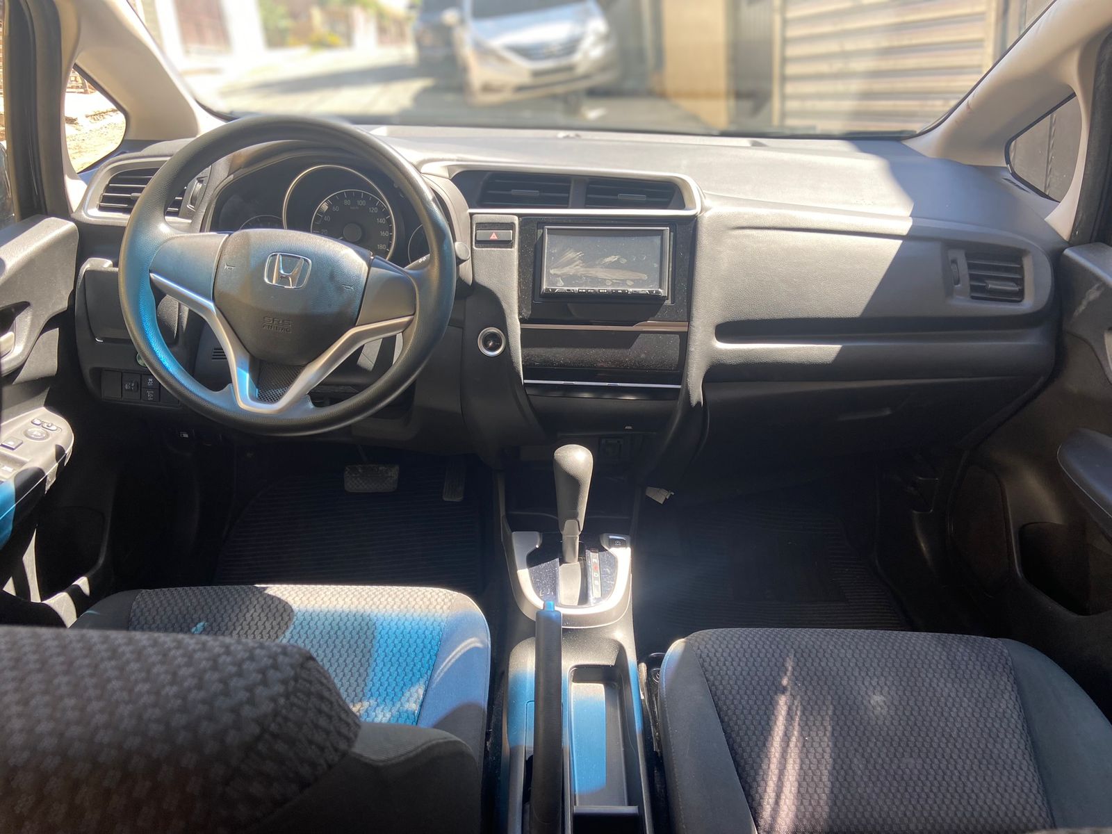 carros - HONDA FIT AÑO 2019 6