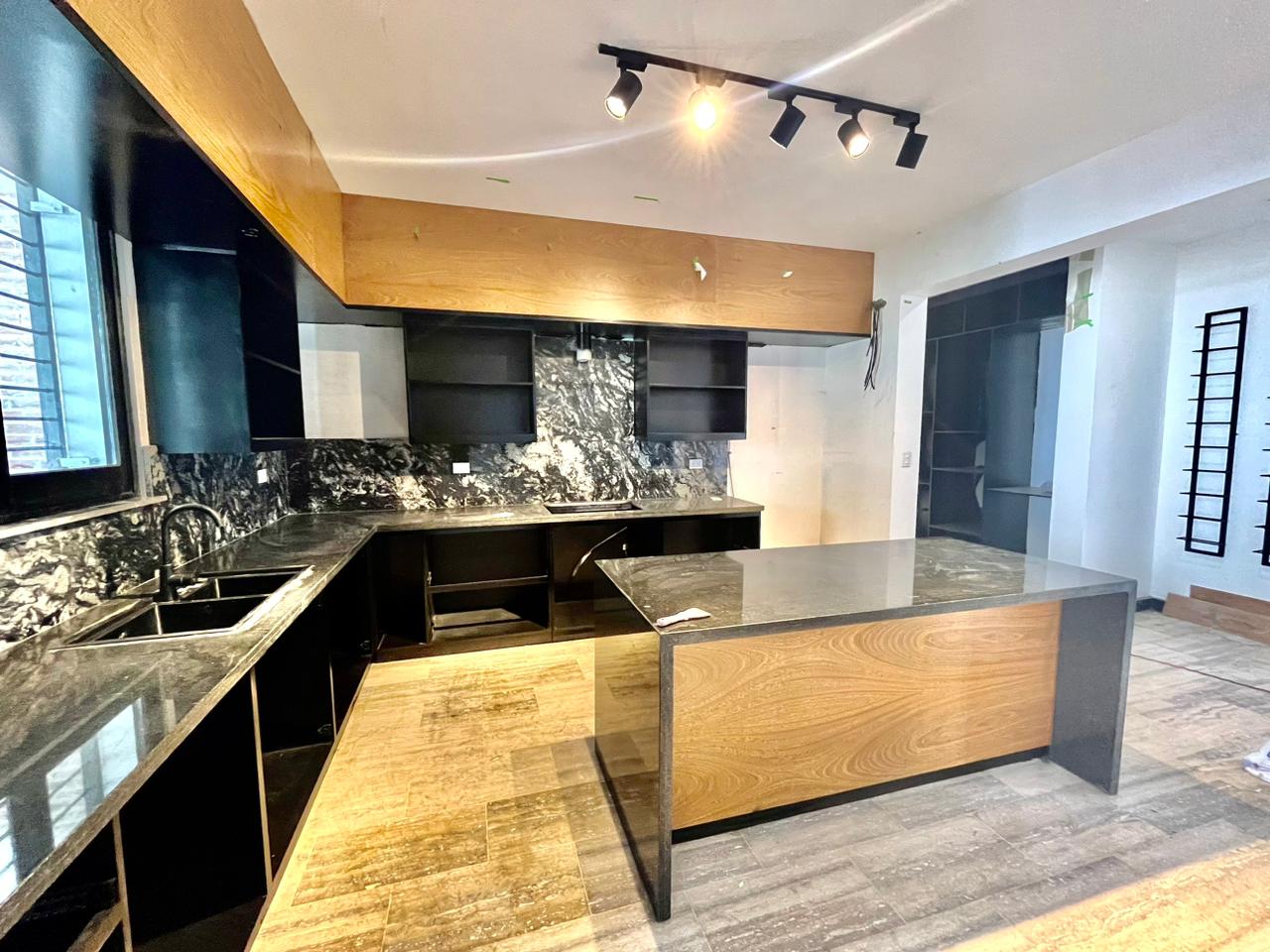 casas - Magnifica Vivienda con Gym y Piscina, Cerro Hermos 7