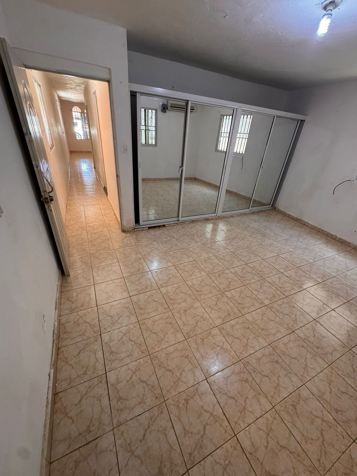 casas - en san Isidro se renta una casa primer nivel 5