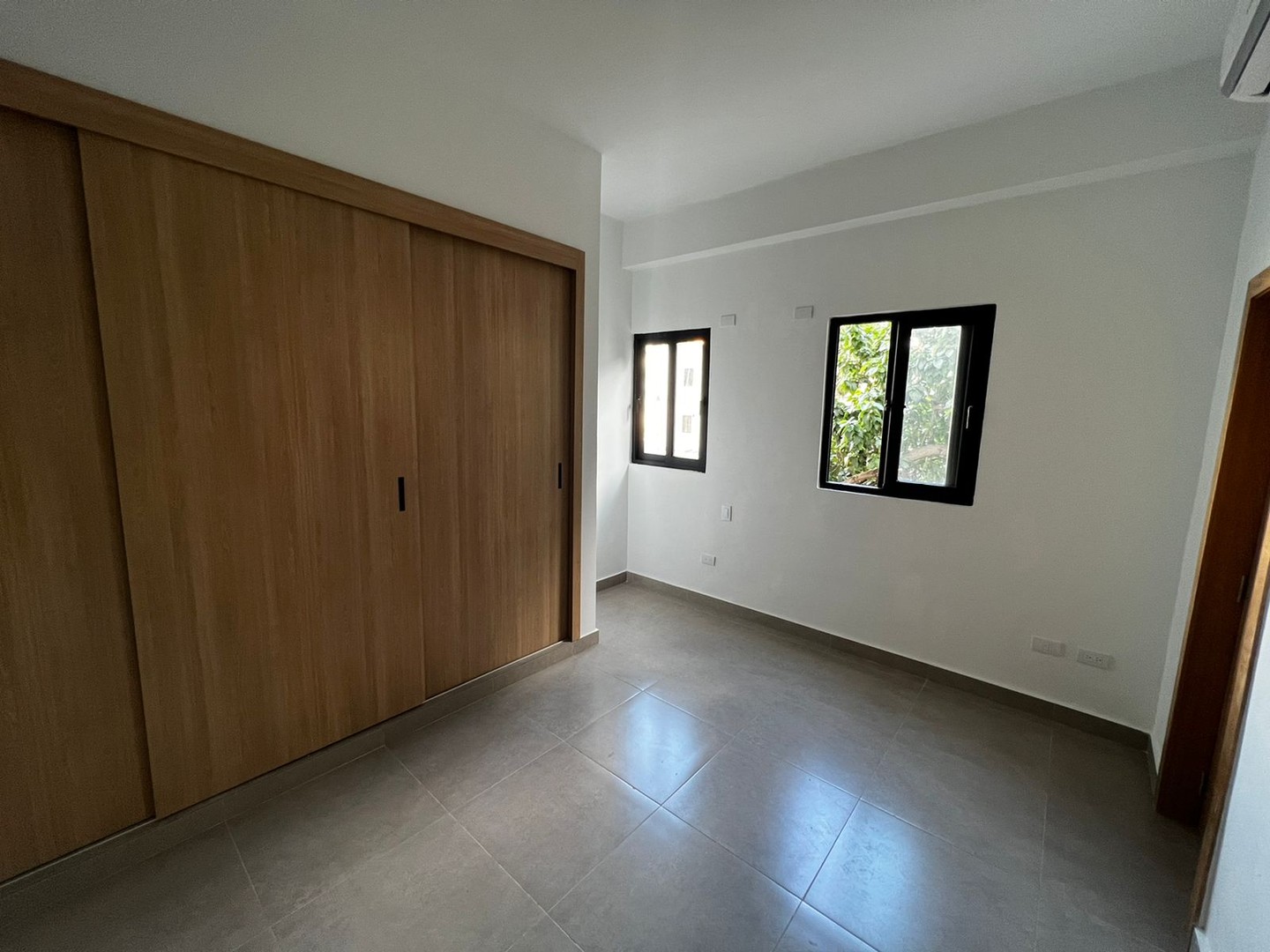 apartamentos - Apartamento con línea blanca en Piantini  3