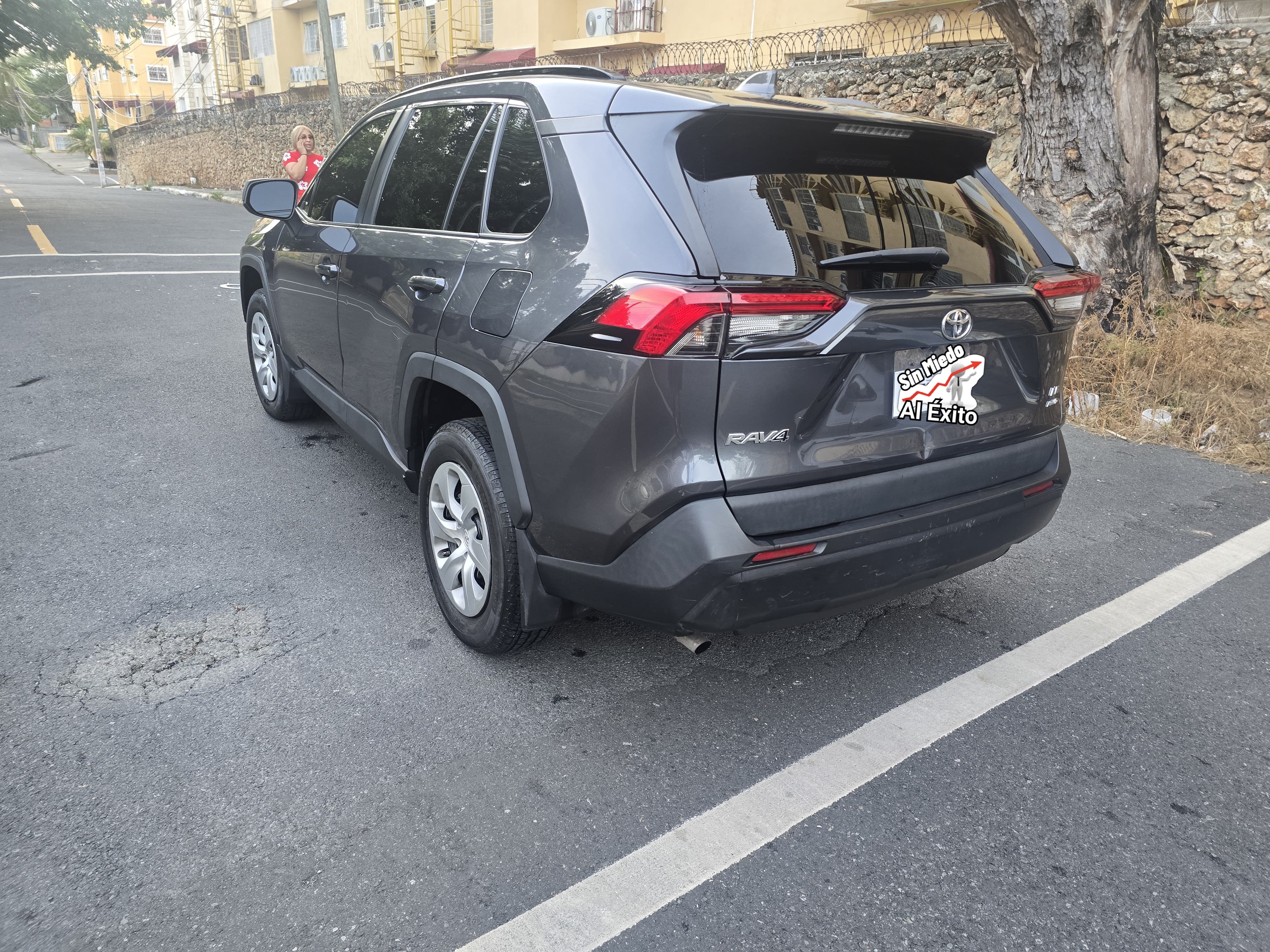 jeepetas y camionetas - Toyota rav4 le 2021 1