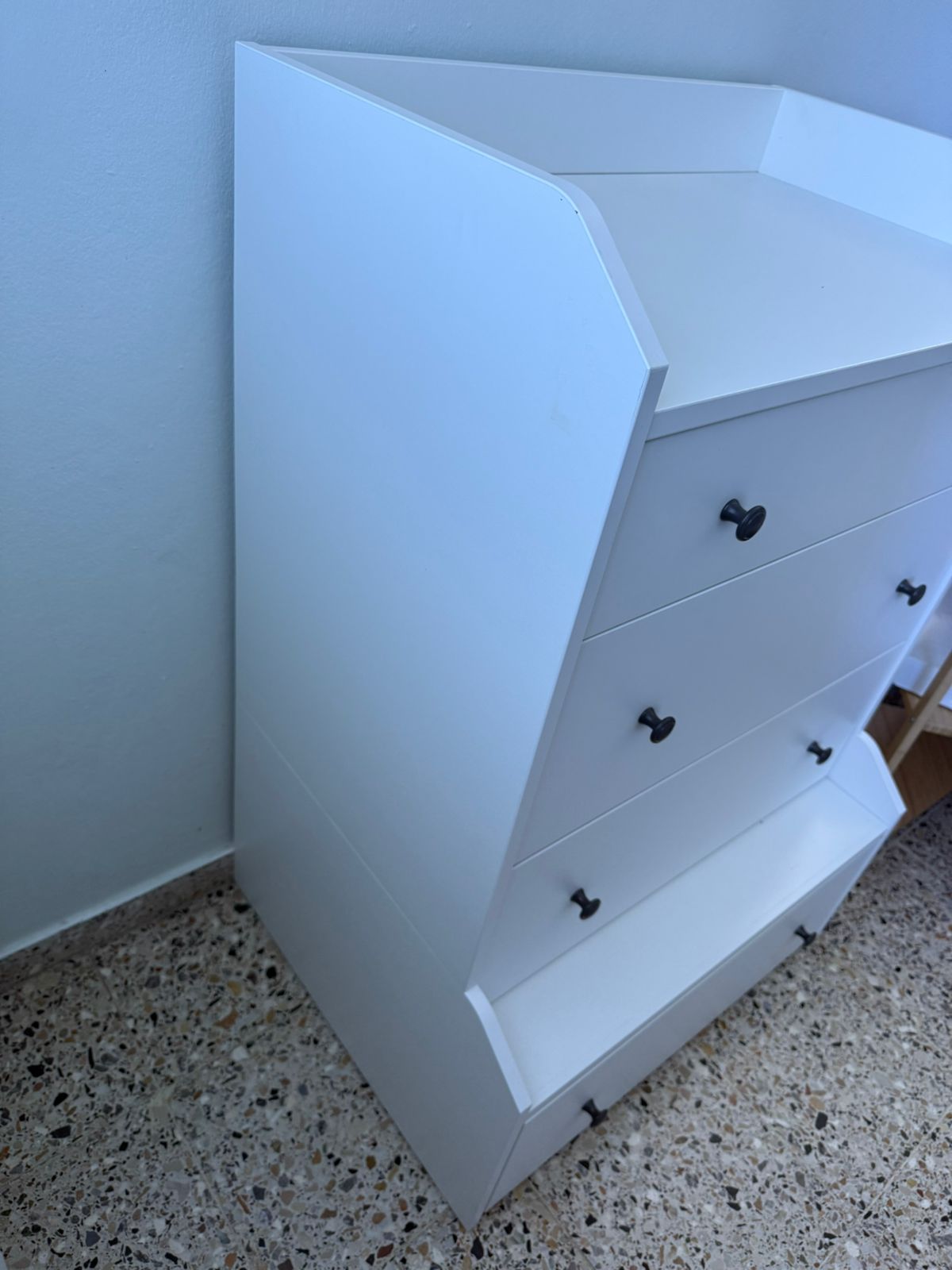 muebles y colchones - Gavetero blanco 4 gavetas  1