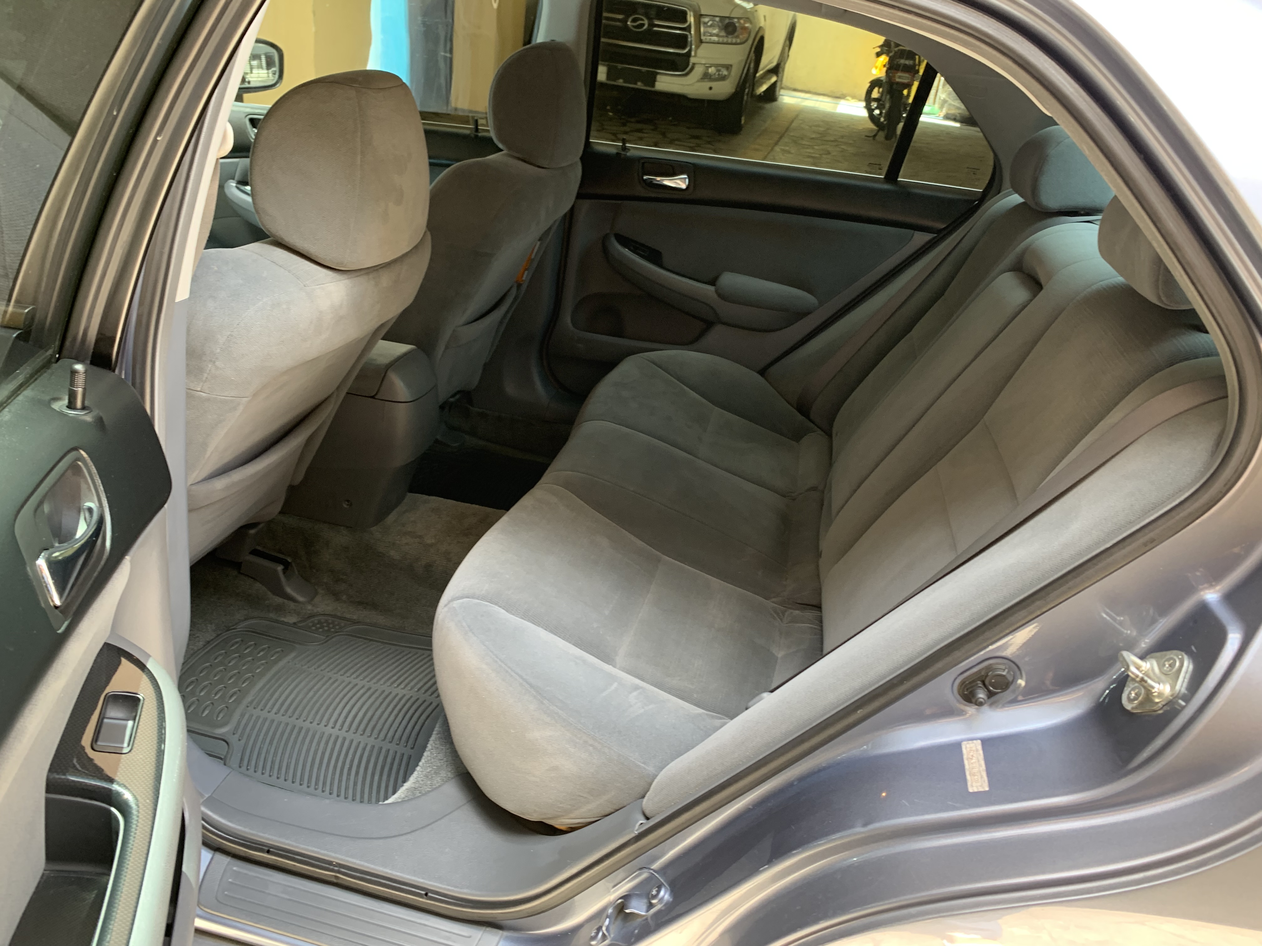 carros - HONDA ACCORD 2007 (73,000 MILLAS ORIGINALES) 4