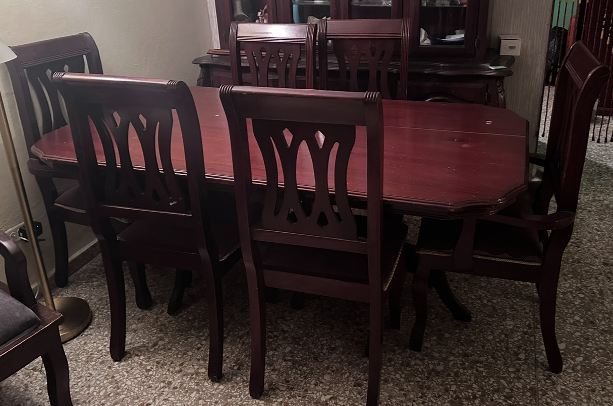 muebles y colchones - comedor de 6 sillas Caoba Centenaria 1