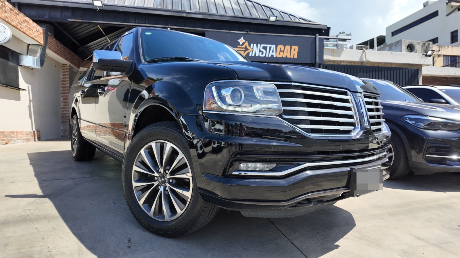 jeepetas y camionetas - LINCOLN NAVIGATOR 2017