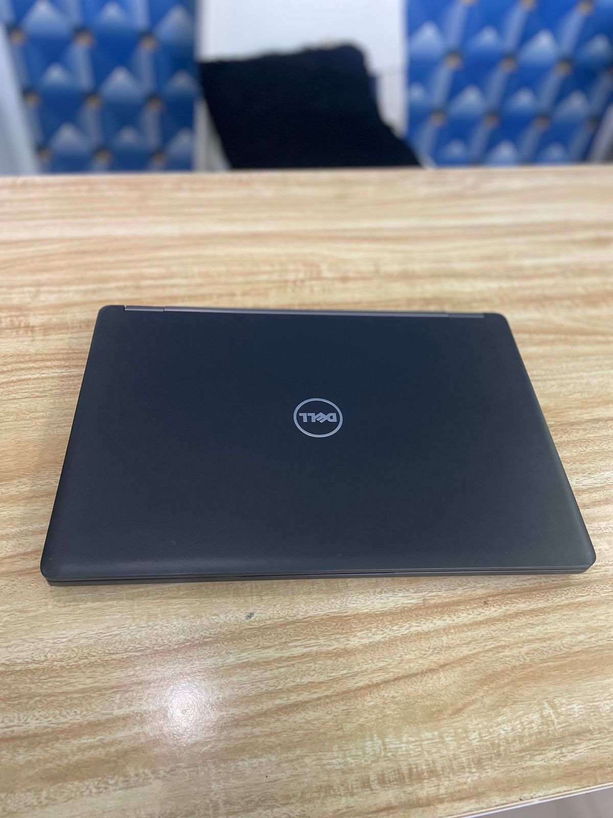 computadoras y laptops - Dell Latitude 5480 Intel Core i3 de 7ma Generación 2