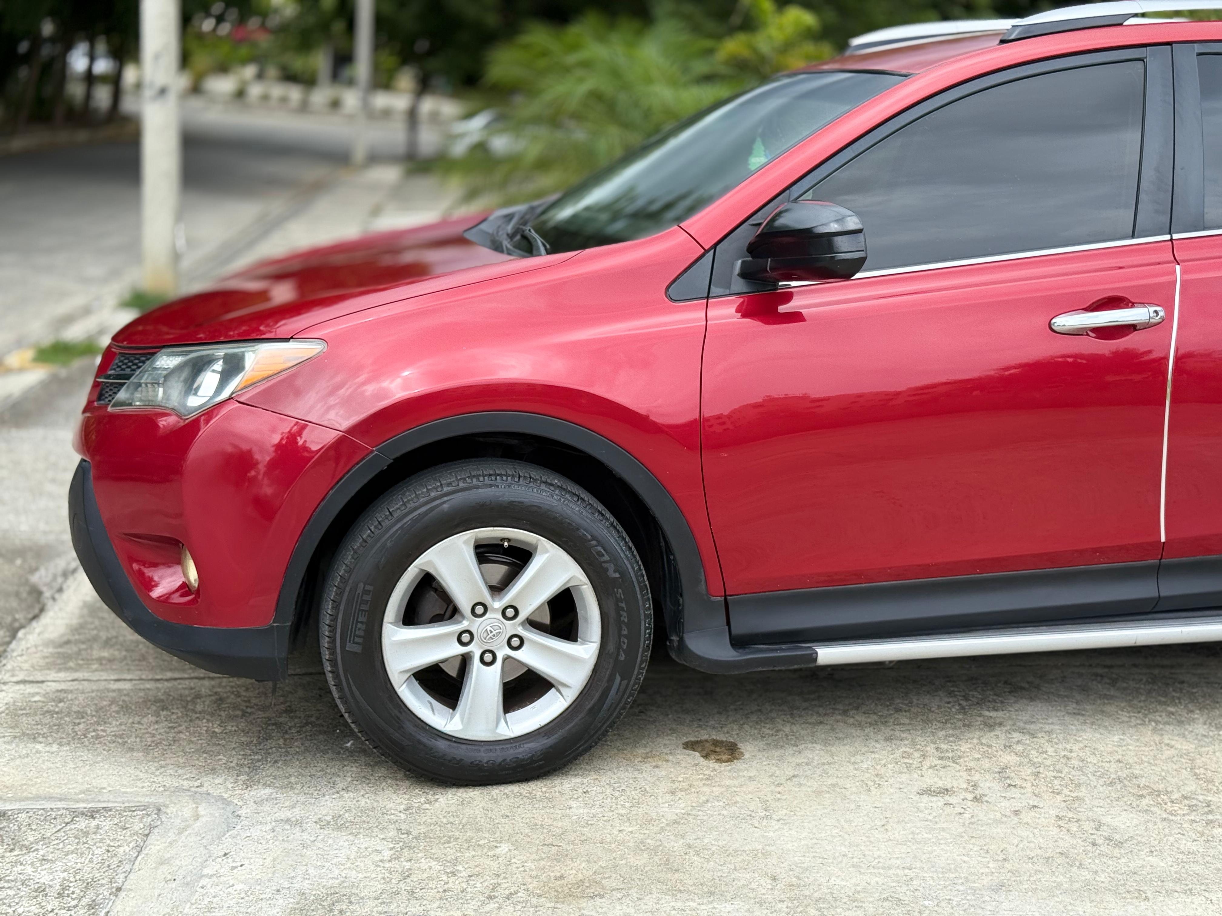 jeepetas y camionetas - Toyota rav4 2015 7