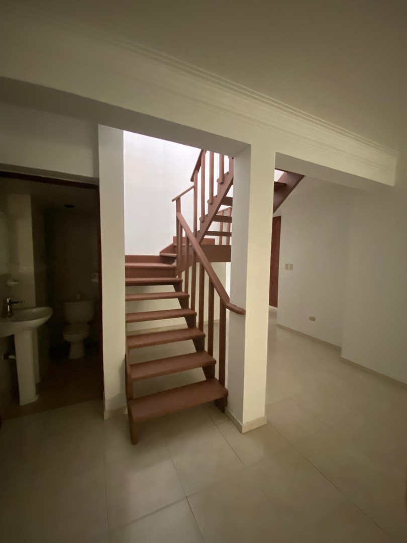 oficinas y locales comerciales - Alquilo apartamento 4H, 5B y 2P Evaristo Morales 4