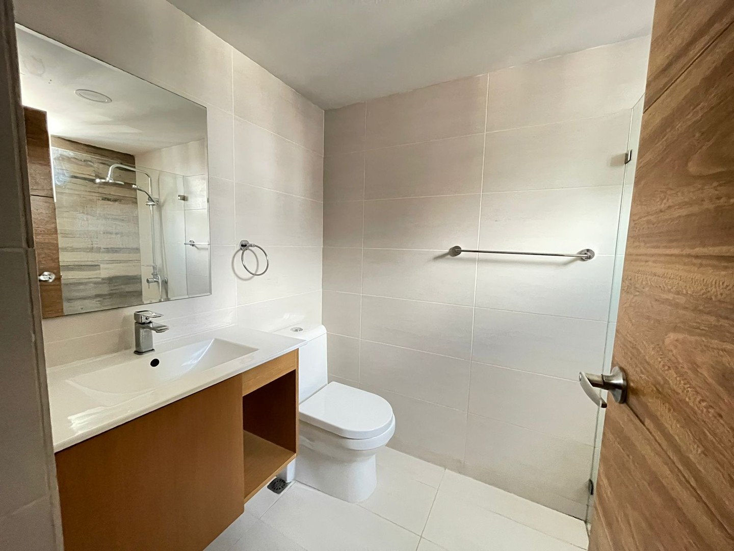 apartamentos - Apartamento con línea blanca Evaristo Morales  4