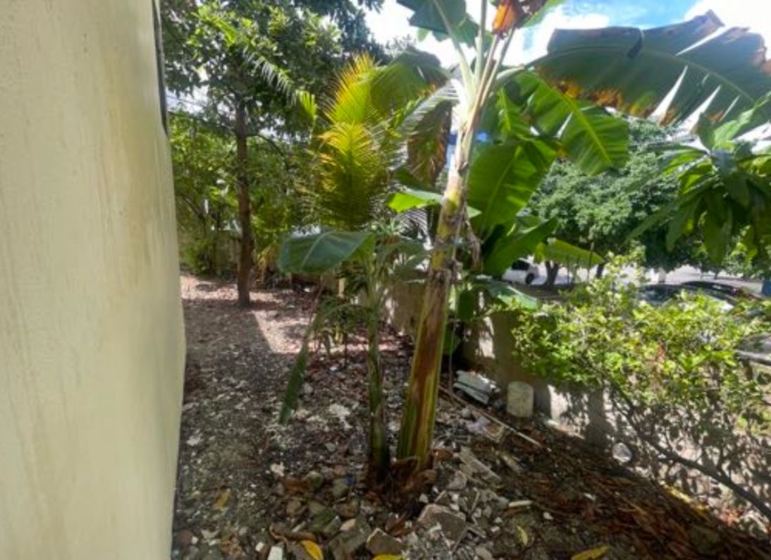 casas - Vendo casa dentro de proyecto cerrado! En la Charles de gaulle santo Domingo  8