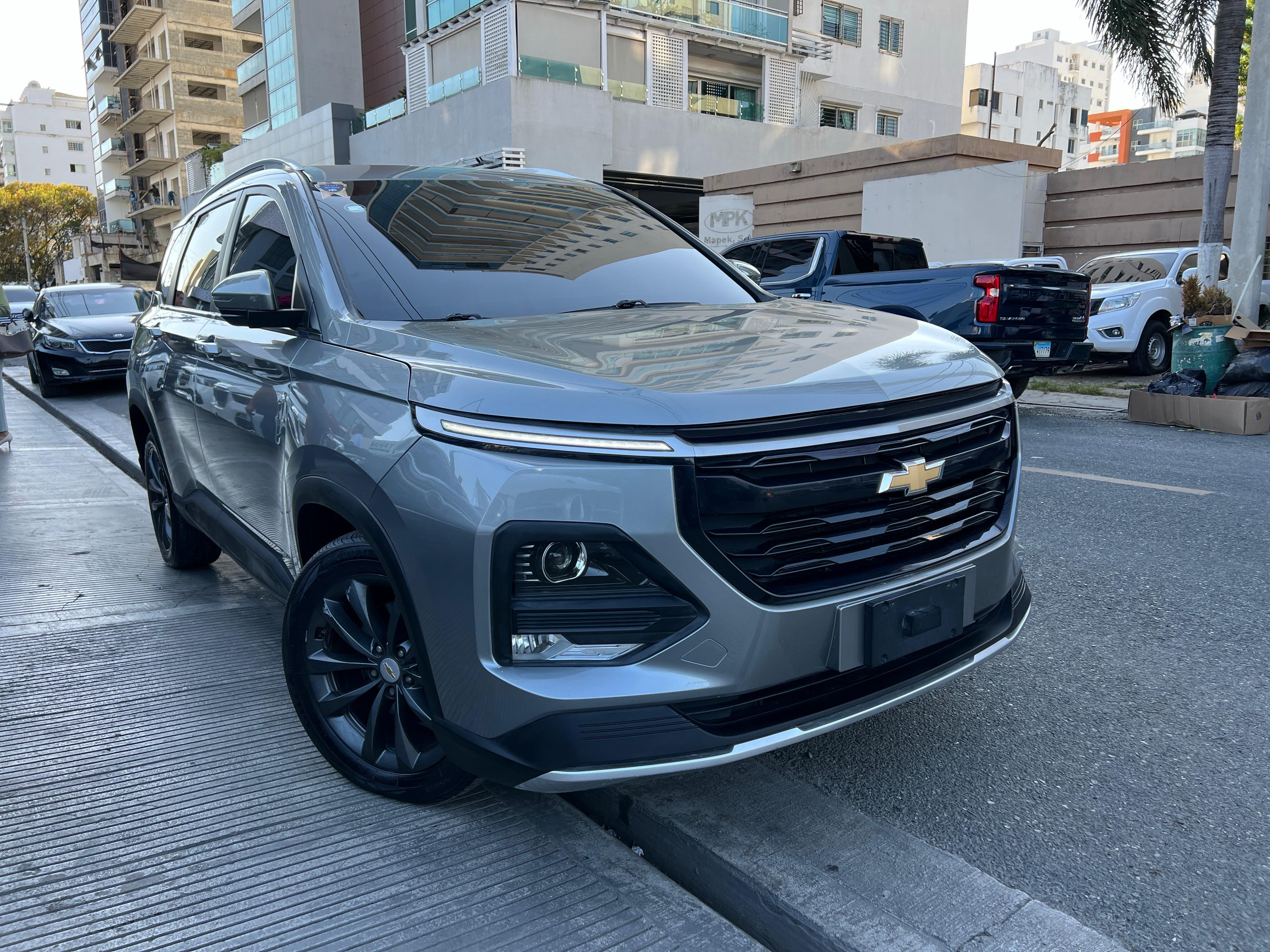 jeepetas y camionetas - Chevrolet Captiva LT FWD 2022 2