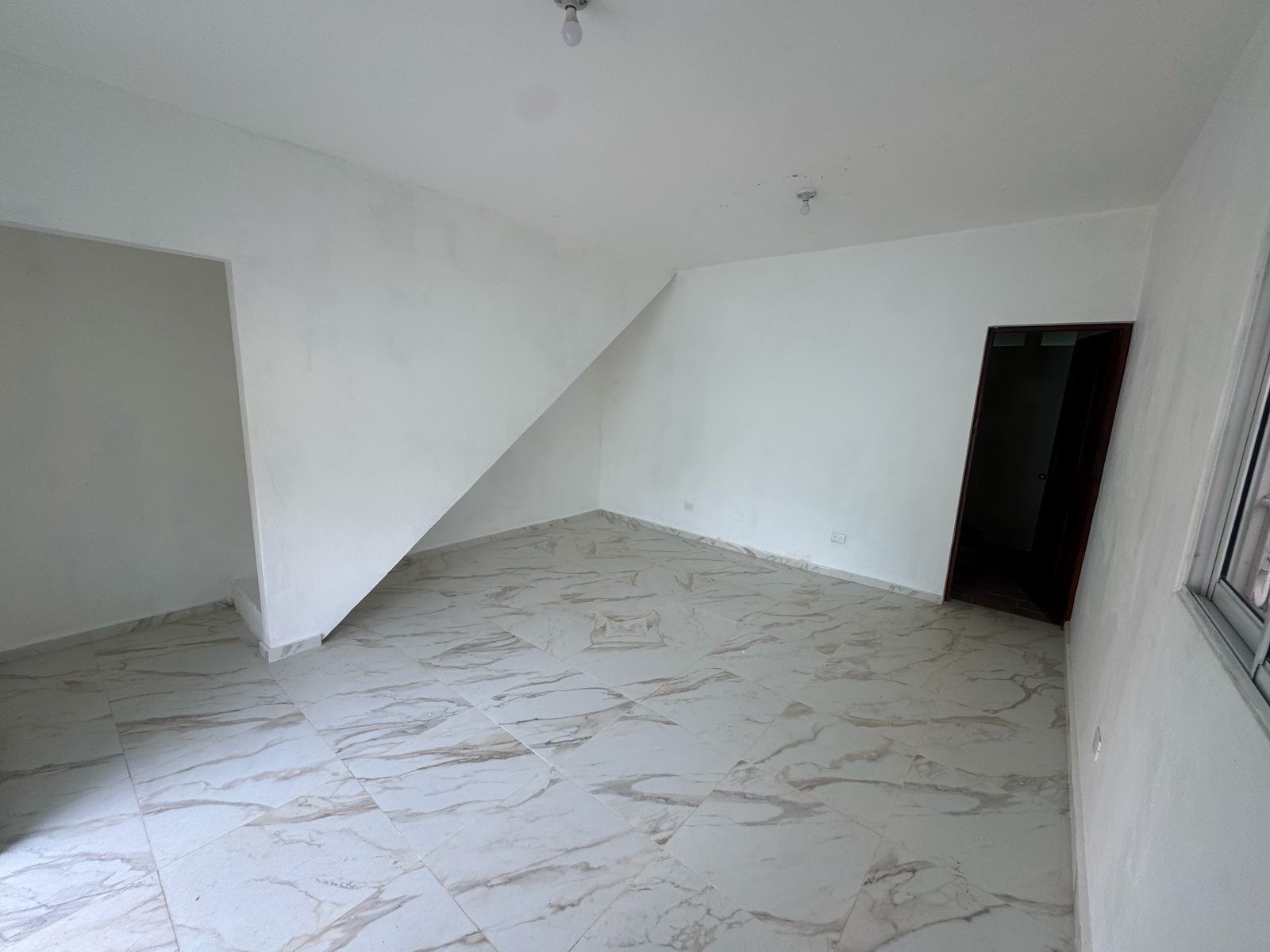 casas - venta de casa en invivienda zona oriental santo Domingo este  8