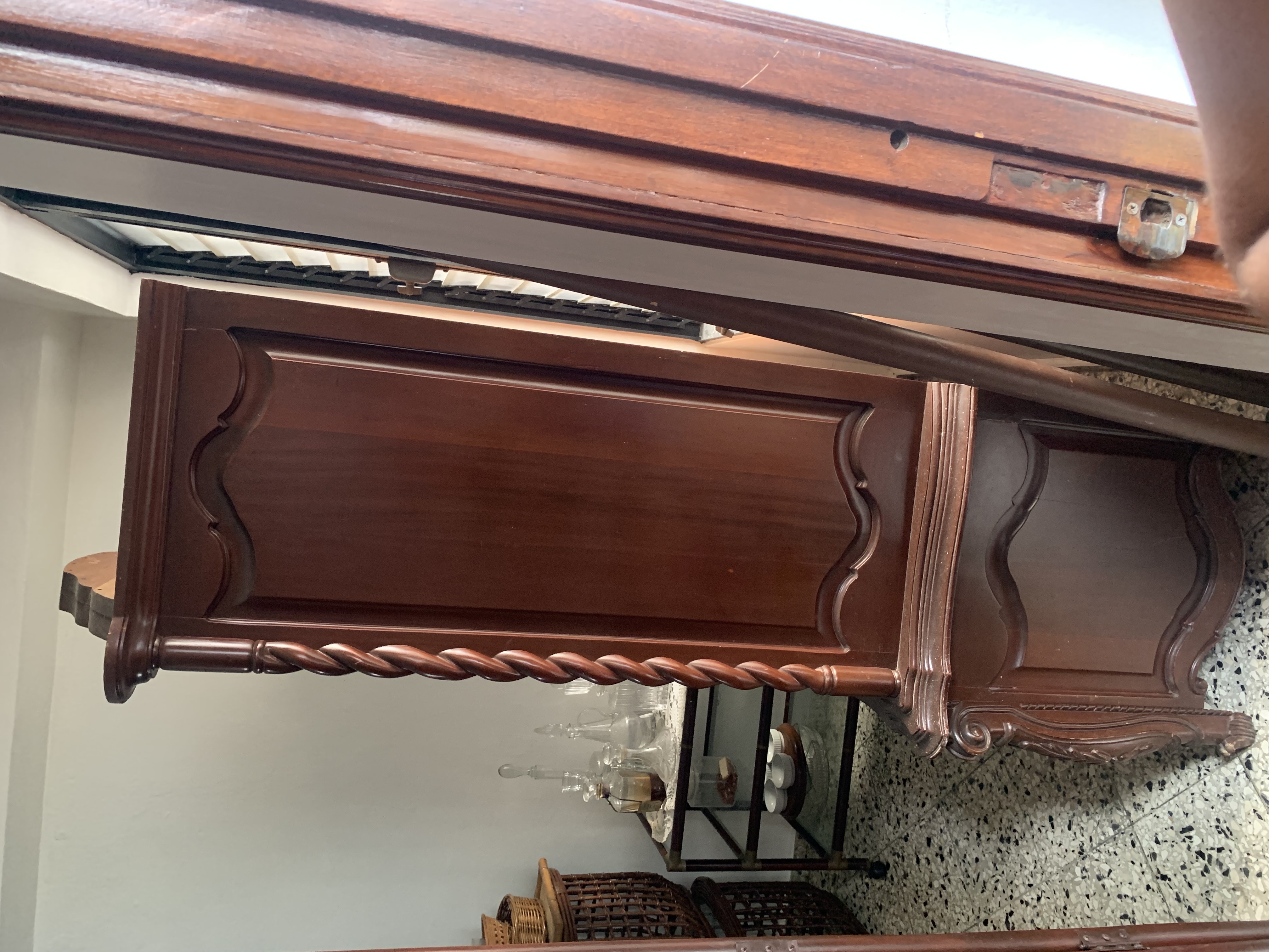 muebles y colchones - Vitrina 5