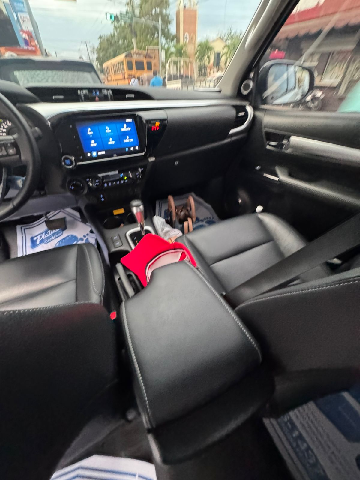 jeepetas y camionetas - Toyota hilux 2023 2