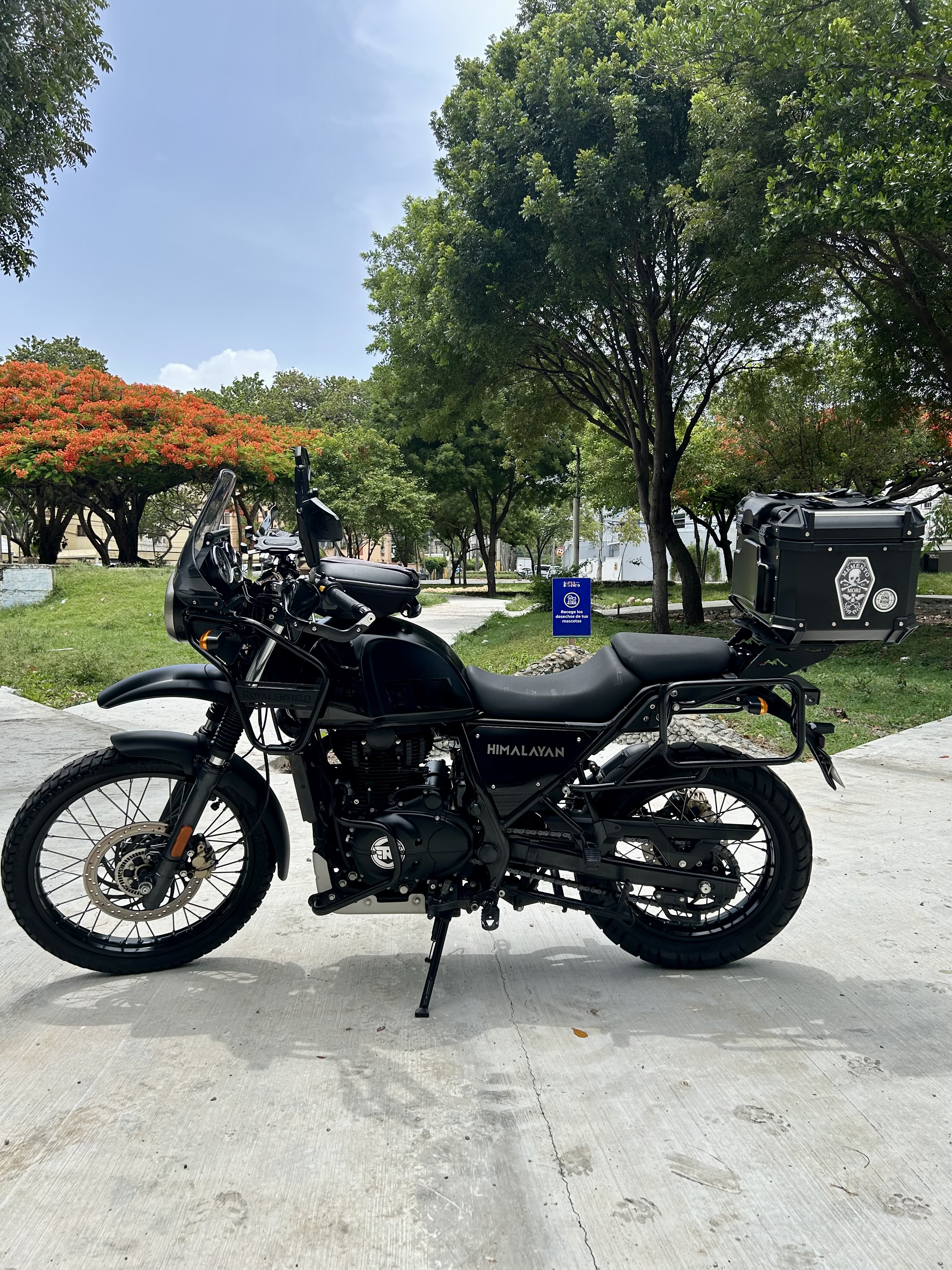 motores y pasolas - Himalayan 2022 – 411 cc |¡Lista para la aventura!  2