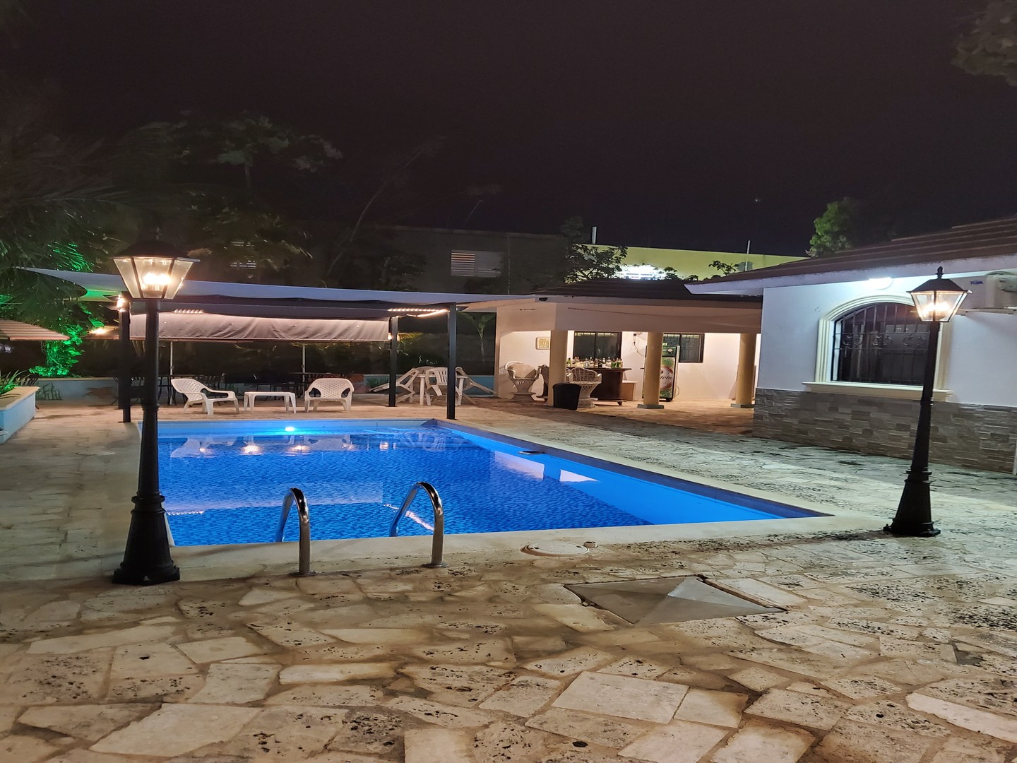 casas vacacionales y villas - Villa para pasadias y fines de semana en Juan Dolio 1