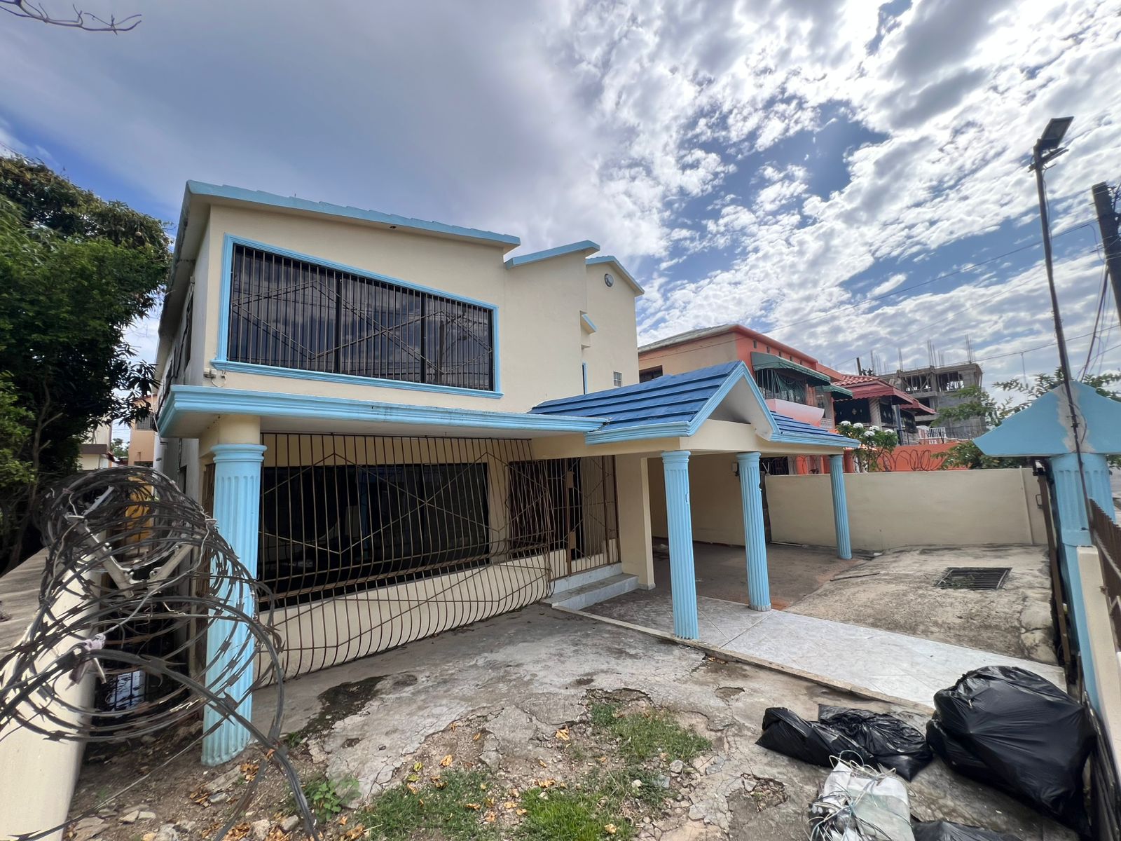 casas - Vendo casa en Los Tres Ojos  1